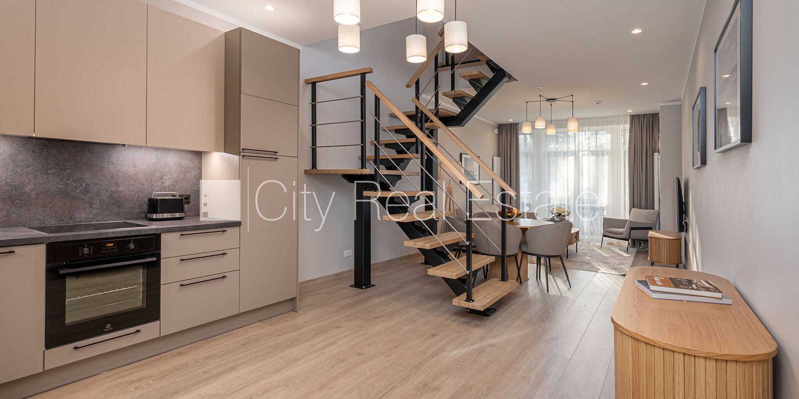 Sludinājumi. Jaunceltne, fasādes māja, zaļā teritorija, labiekārtota apzaļumota teritorija, teritorijas Cena: 2635 EUR/mēn Foto #1