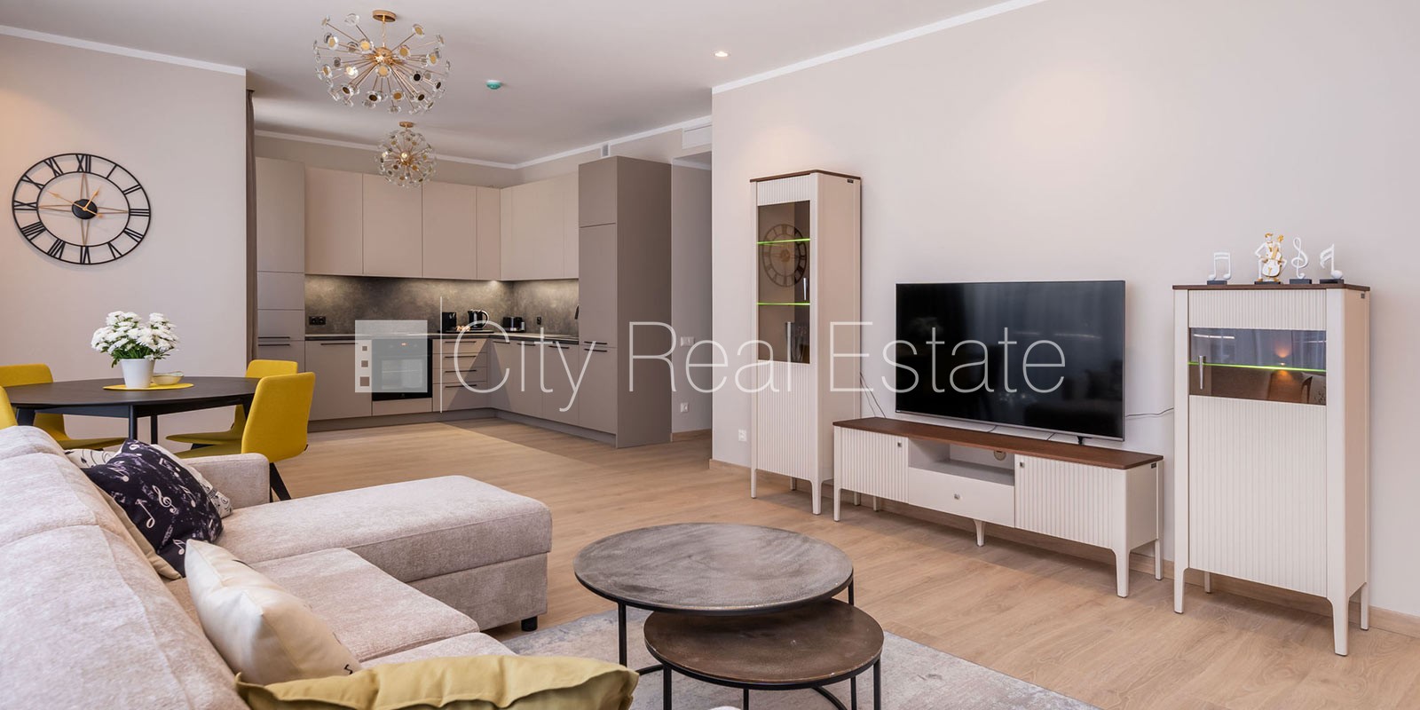 Sludinājumi. Jaunceltne, fasādes māja, zaļā teritorija, labiekārtota apzaļumota teritorija, slēgta teritorija, Cena: 1550 EUR/mēn Foto #1