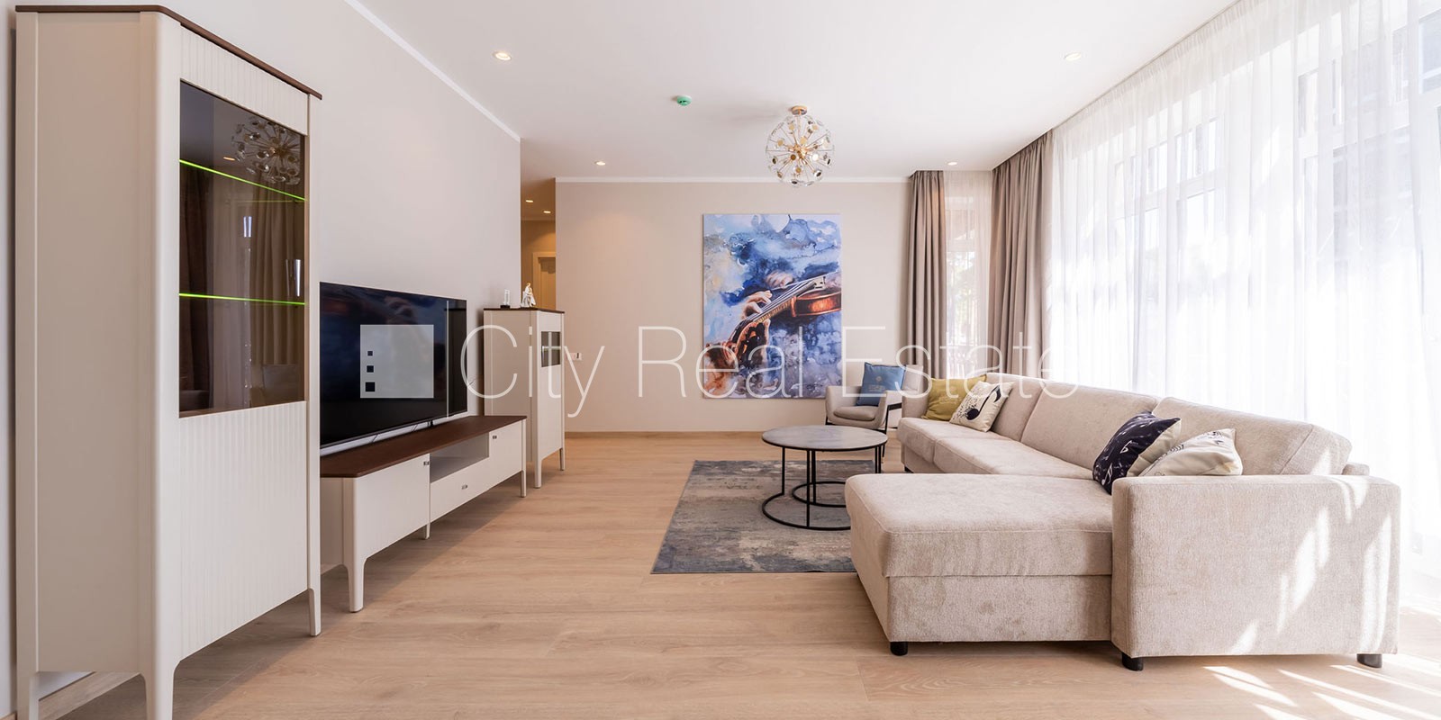 Sludinājumi. Jaunceltne, fasādes māja, zaļā teritorija, labiekārtota apzaļumota teritorija, slēgta teritorija, Cena: 1550 EUR/mēn Foto #3