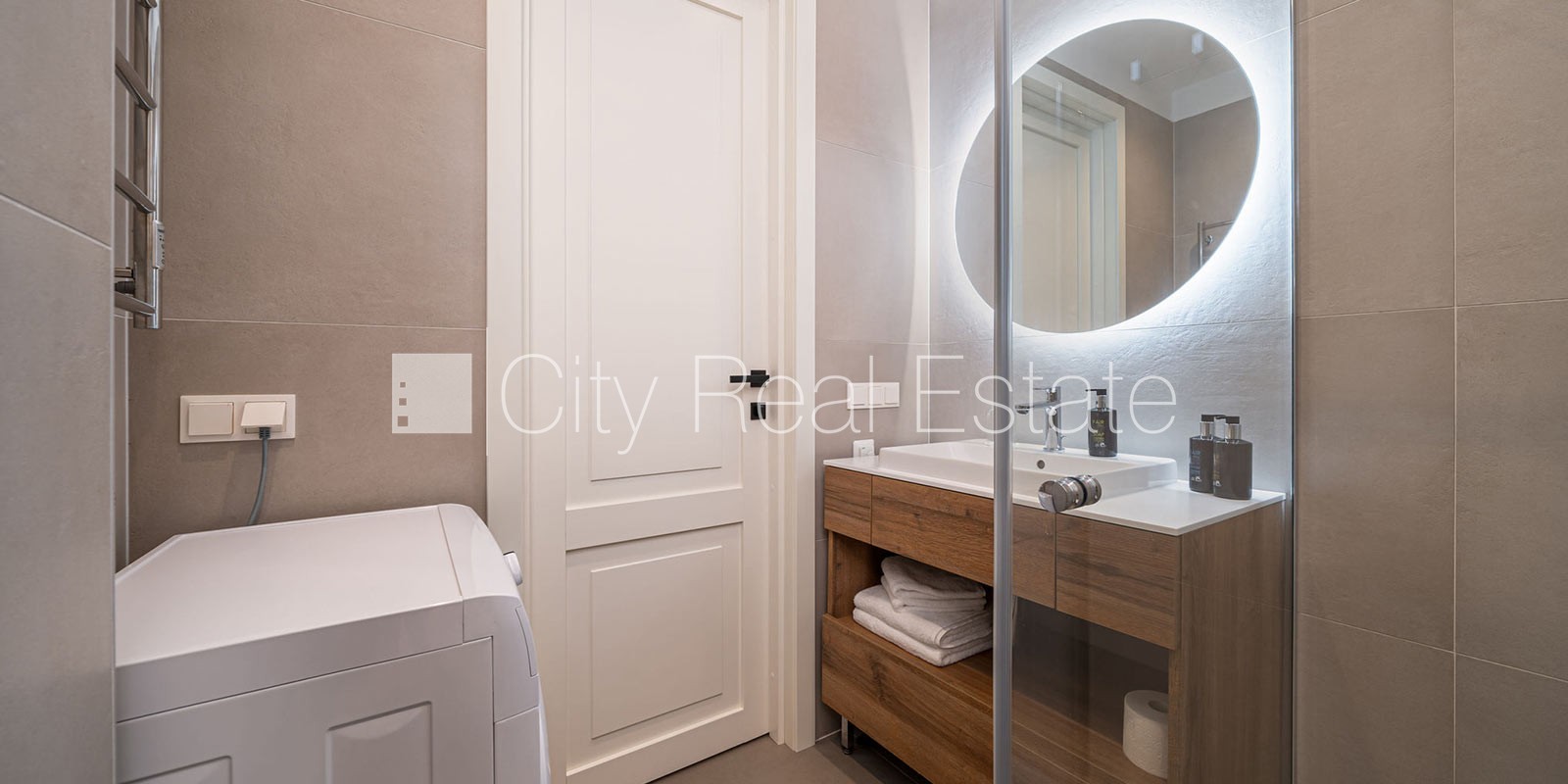 Sludinājumi. Jaunceltne, fasādes māja, zaļā teritorija, labiekārtota apzaļumota teritorija, slēgta teritorija, Cena: 1550 EUR/mēn Foto #10