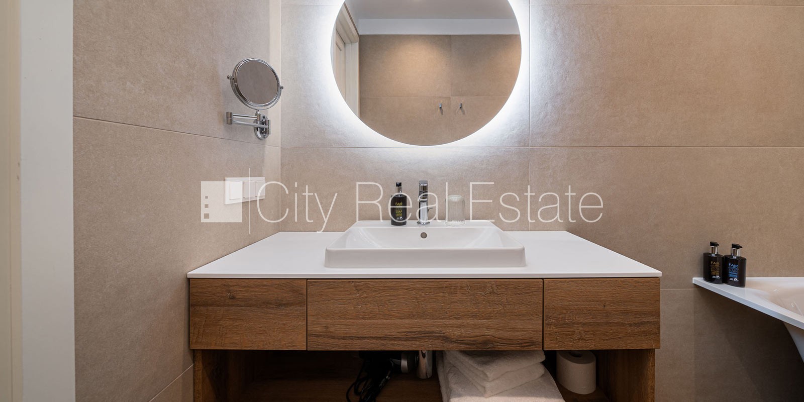 Sludinājumi. Jaunceltne, fasādes māja, zaļā teritorija, labiekārtota apzaļumota teritorija, slēgta teritorija, Cena: 1550 EUR/mēn Foto #12