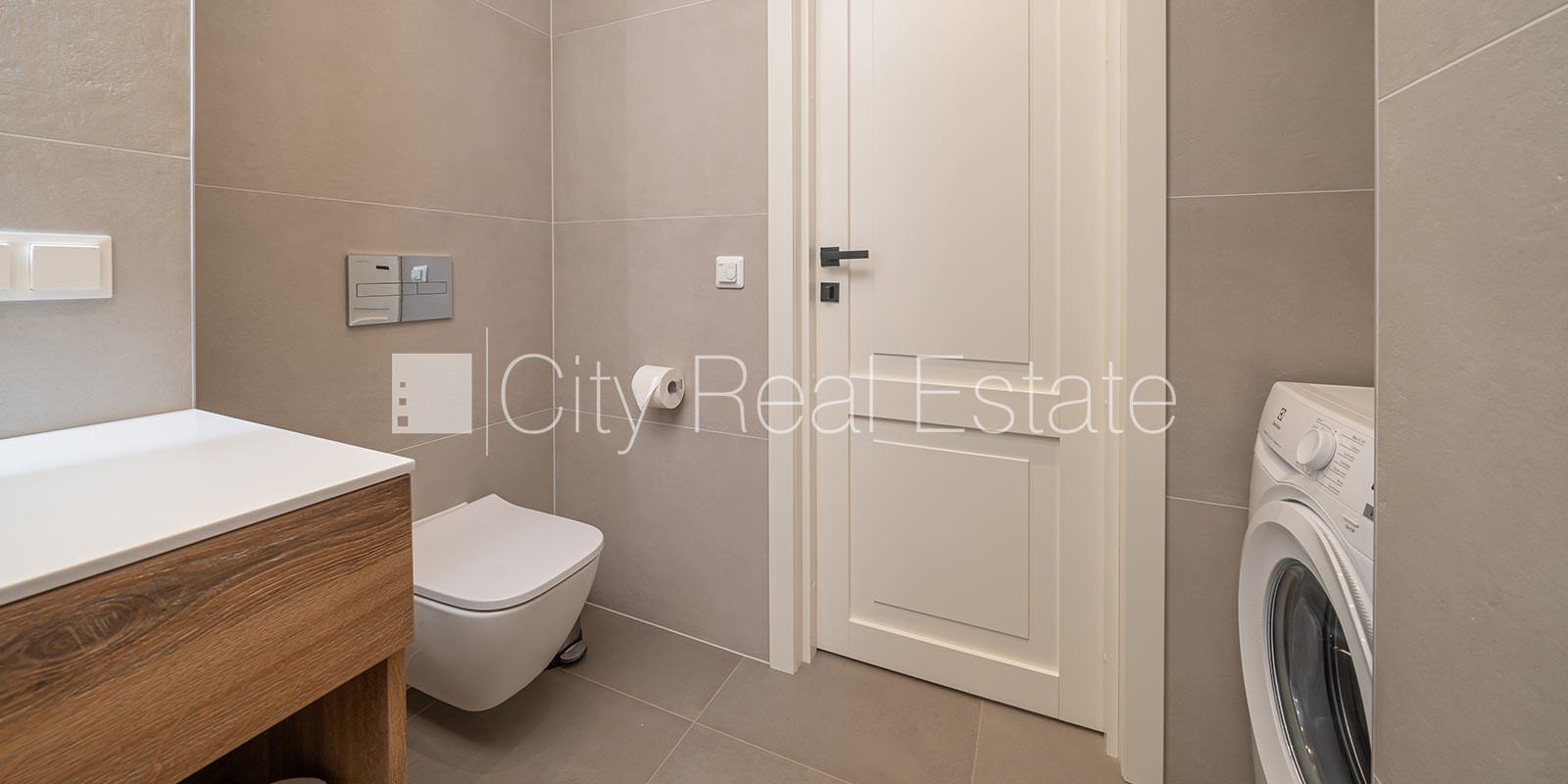 Sludinājumi. Jaunceltne, fasādes māja, zaļā teritorija, labiekārtota apzaļumota teritorija, slēgta teritorija, Cena: 2400 EUR/mēn Foto #6