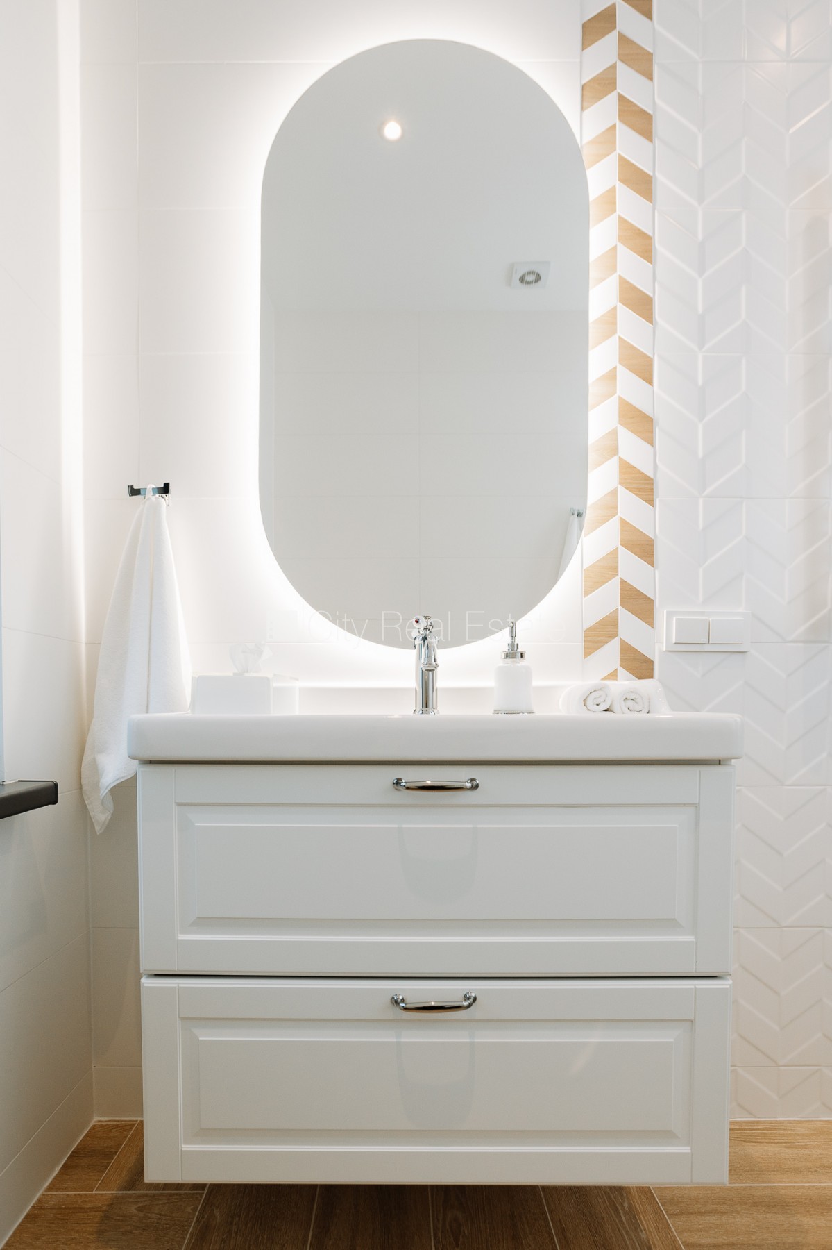 Sludinājumi. Fasādes māja, dzīvokļu skaits ēkā  5 gab., apsaimniekošanas maksa mēnesī 110 EUR, zaļā teritorija, Cena: 2000 EUR/mēn Foto #21