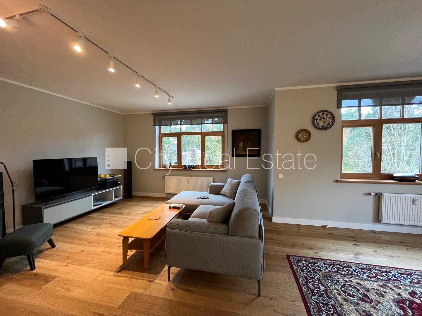 Sludinājumi. Jaunceltne, zaļā teritorija, labiekārtota apzaļumota teritorija, labiekārtots apzaļumots pagalms, Cena: 1950 EUR/mēn Foto #4