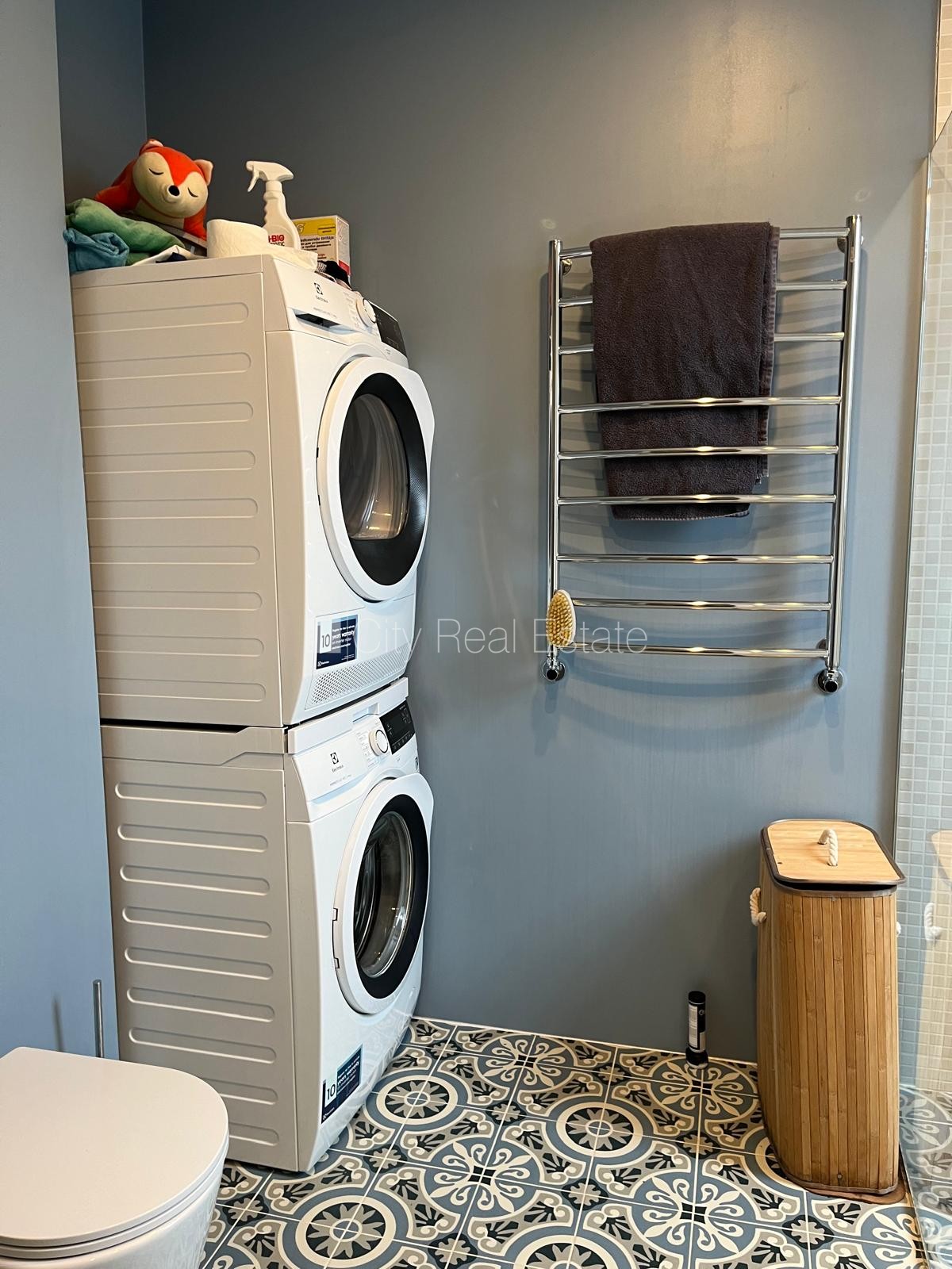 Sludinājumi. Jaunceltne, zaļā teritorija, labiekārtota apzaļumota teritorija, labiekārtots apzaļumots pagalms, Cena: 1950 EUR/mēn Foto #11