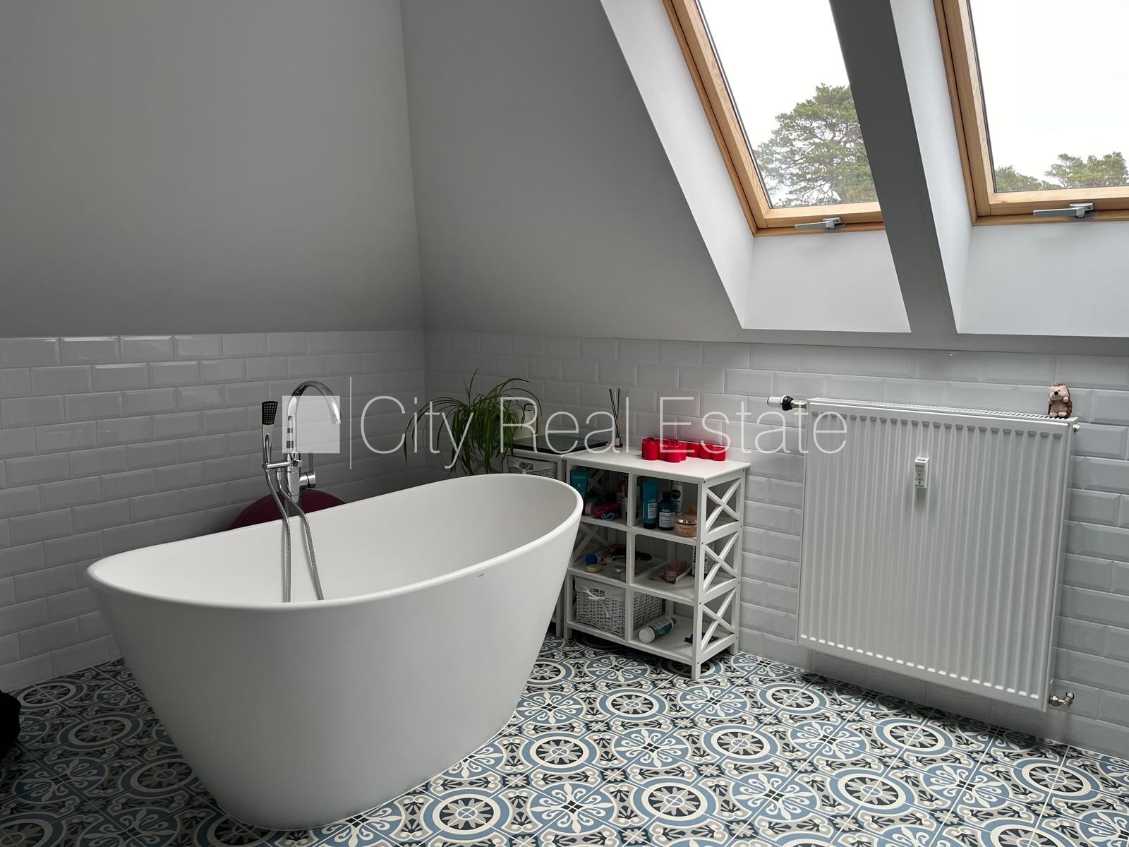 Sludinājumi. Jaunceltne, zaļā teritorija, labiekārtota apzaļumota teritorija, labiekārtots apzaļumots pagalms, Cena: 1950 EUR/mēn Foto #21