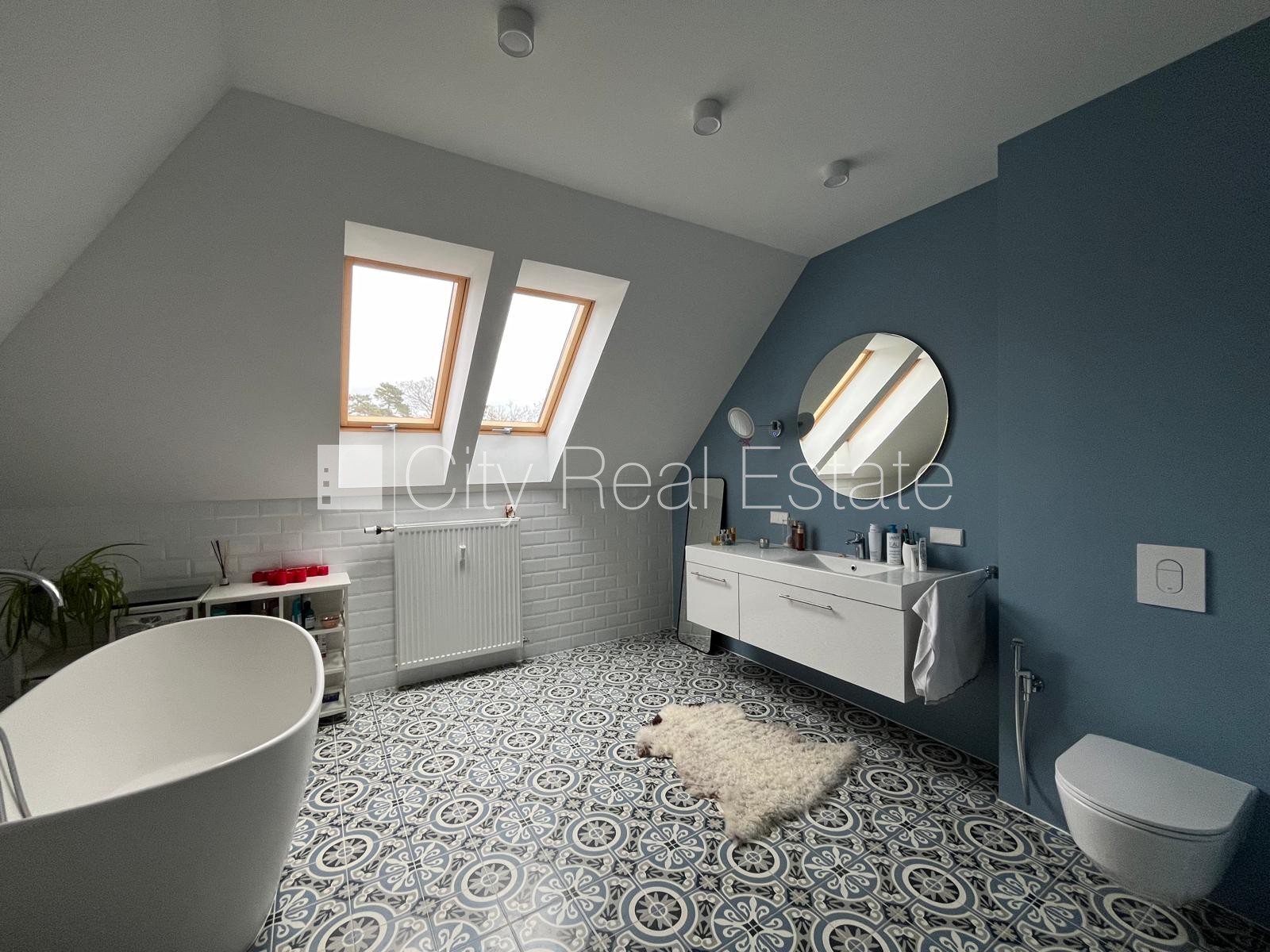 Sludinājumi. Jaunceltne, zaļā teritorija, labiekārtota apzaļumota teritorija, labiekārtots apzaļumots pagalms, Cena: 1950 EUR/mēn Foto #19