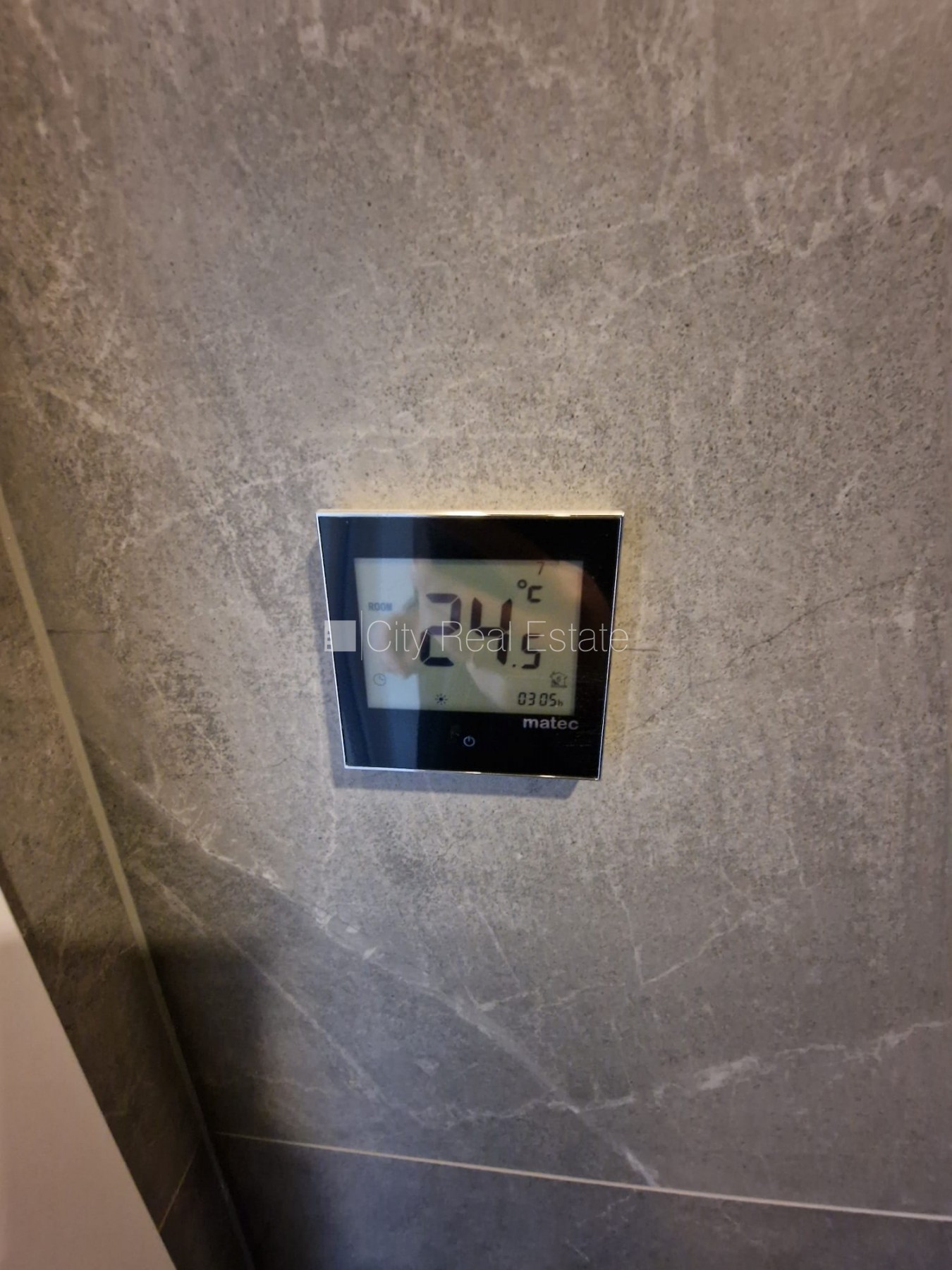 Sludinājumi. Fasādes māja, renovēta māja, slēgts pagalms, ieeja no ielas, ir lifts, kāpņu telpa pēc kapitālā Cena: 470 EUR/mēn Foto #17