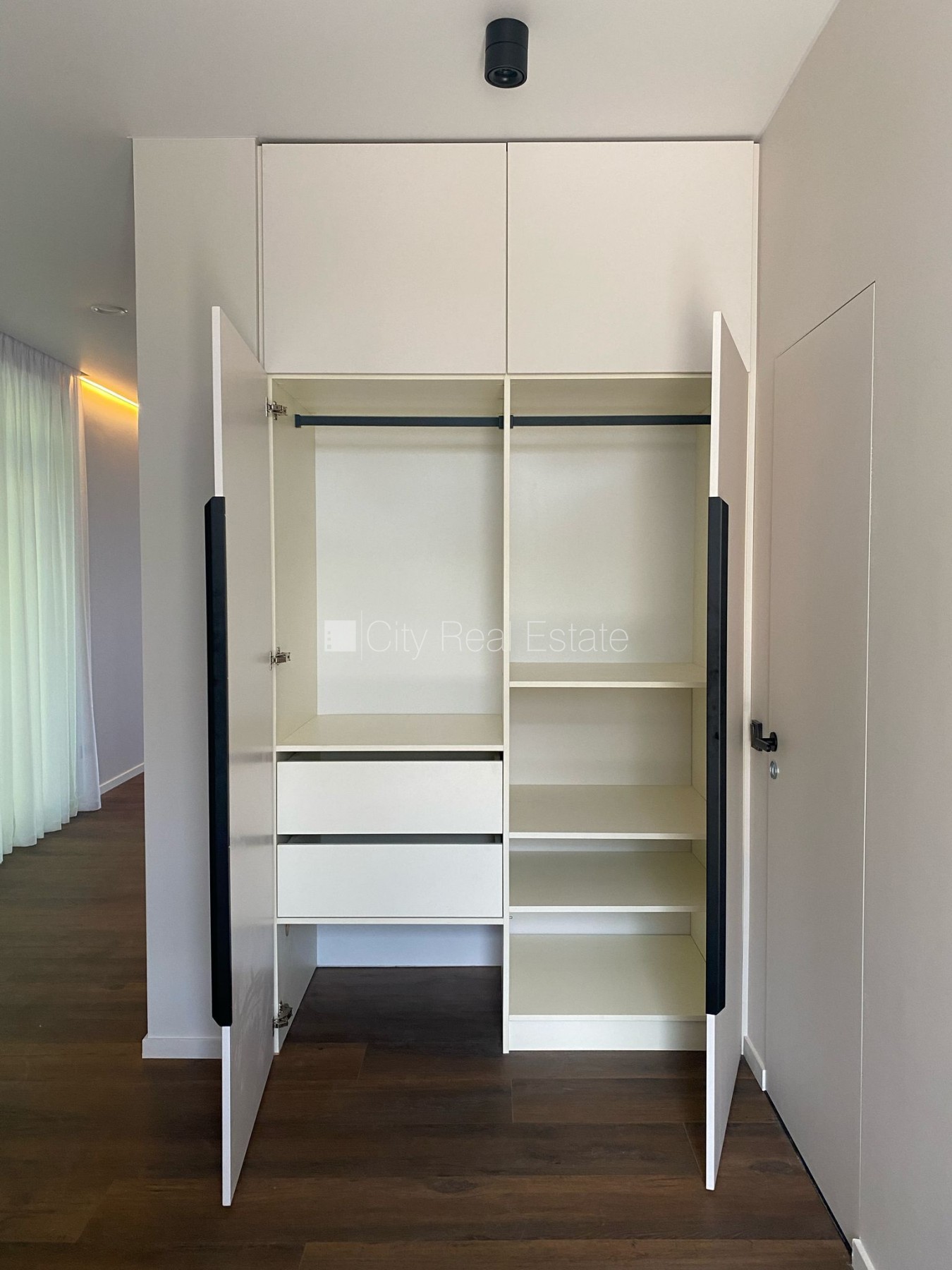 Sludinājumi. Rindu māja, energo efektīva māja, labiekārtots apzaļumots pagalms, bruģēts piebraucamais ceļš, Cena: 230000 EUR Foto #20