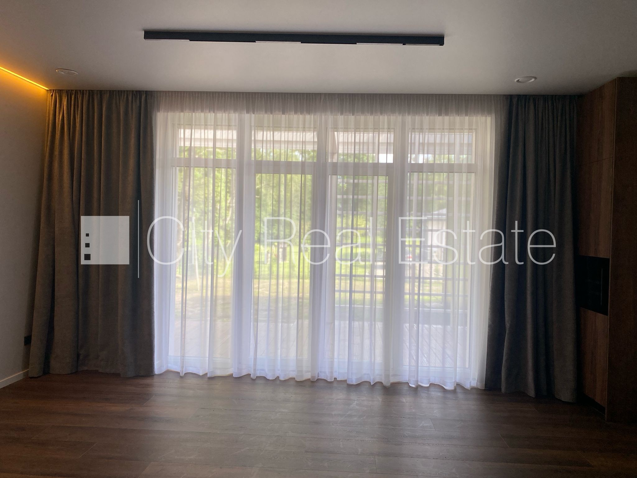 Sludinājumi. Rindu māja, energo efektīva māja, labiekārtots apzaļumots pagalms, bruģēts piebraucamais ceļš, Cena: 230000 EUR Foto #14