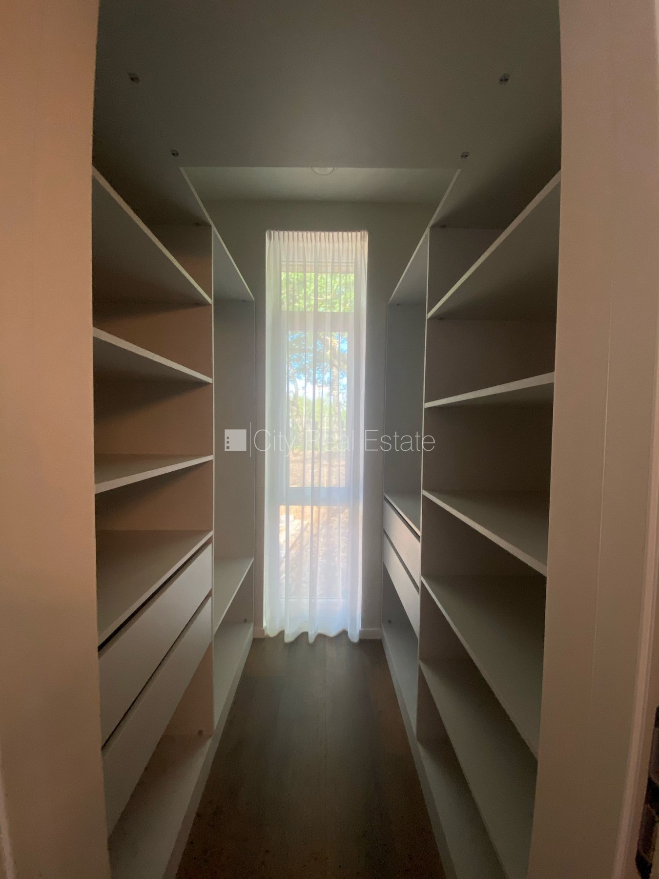 Sludinājumi. Rindu māja, energo efektīva māja, labiekārtots apzaļumots pagalms, bruģēts piebraucamais ceļš, Cena: 230000 EUR Foto #17