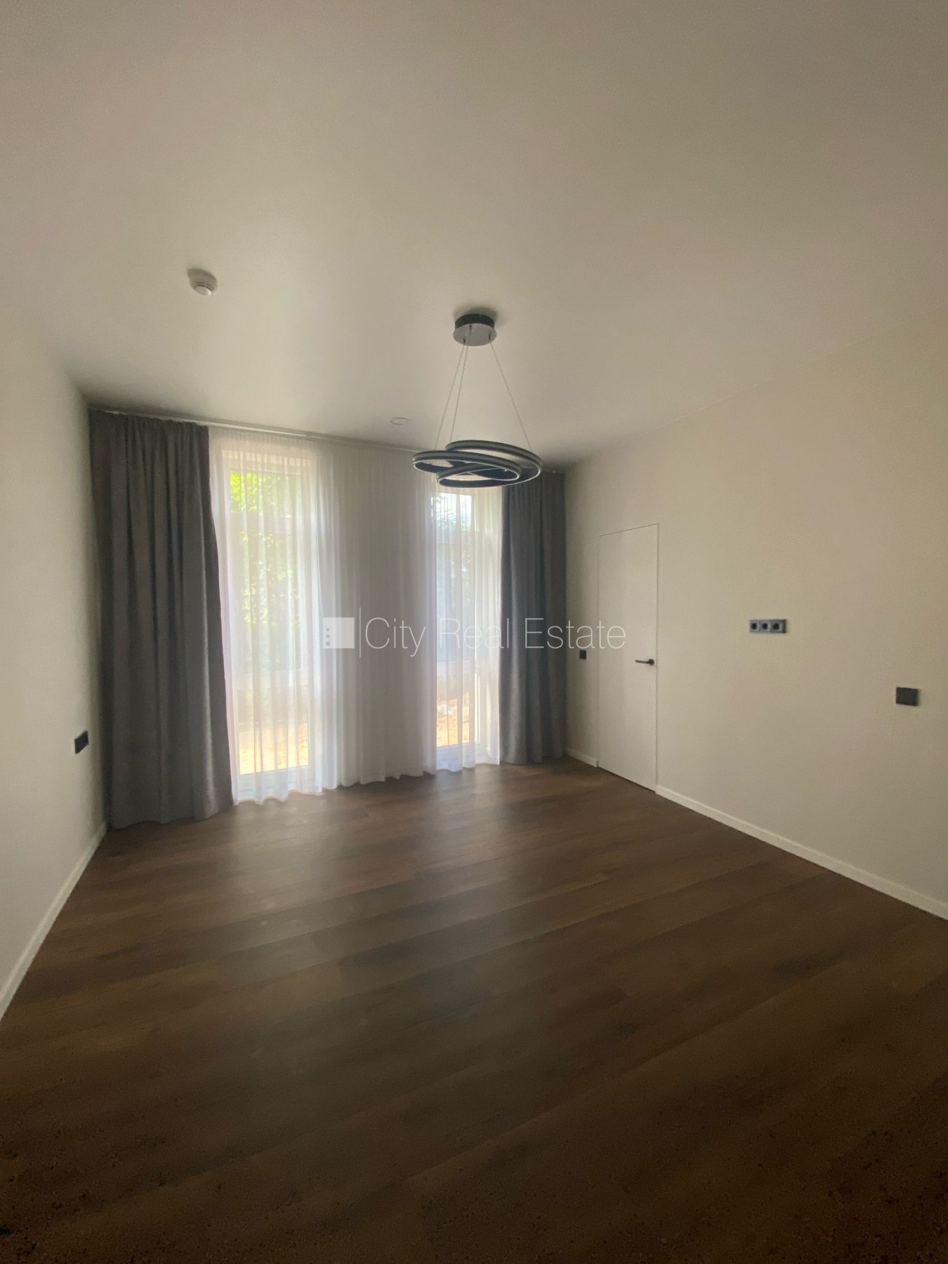 Sludinājumi. Rindu māja, energo efektīva māja, labiekārtots apzaļumots pagalms, bruģēts piebraucamais ceļš, Cena: 230000 EUR Foto #11