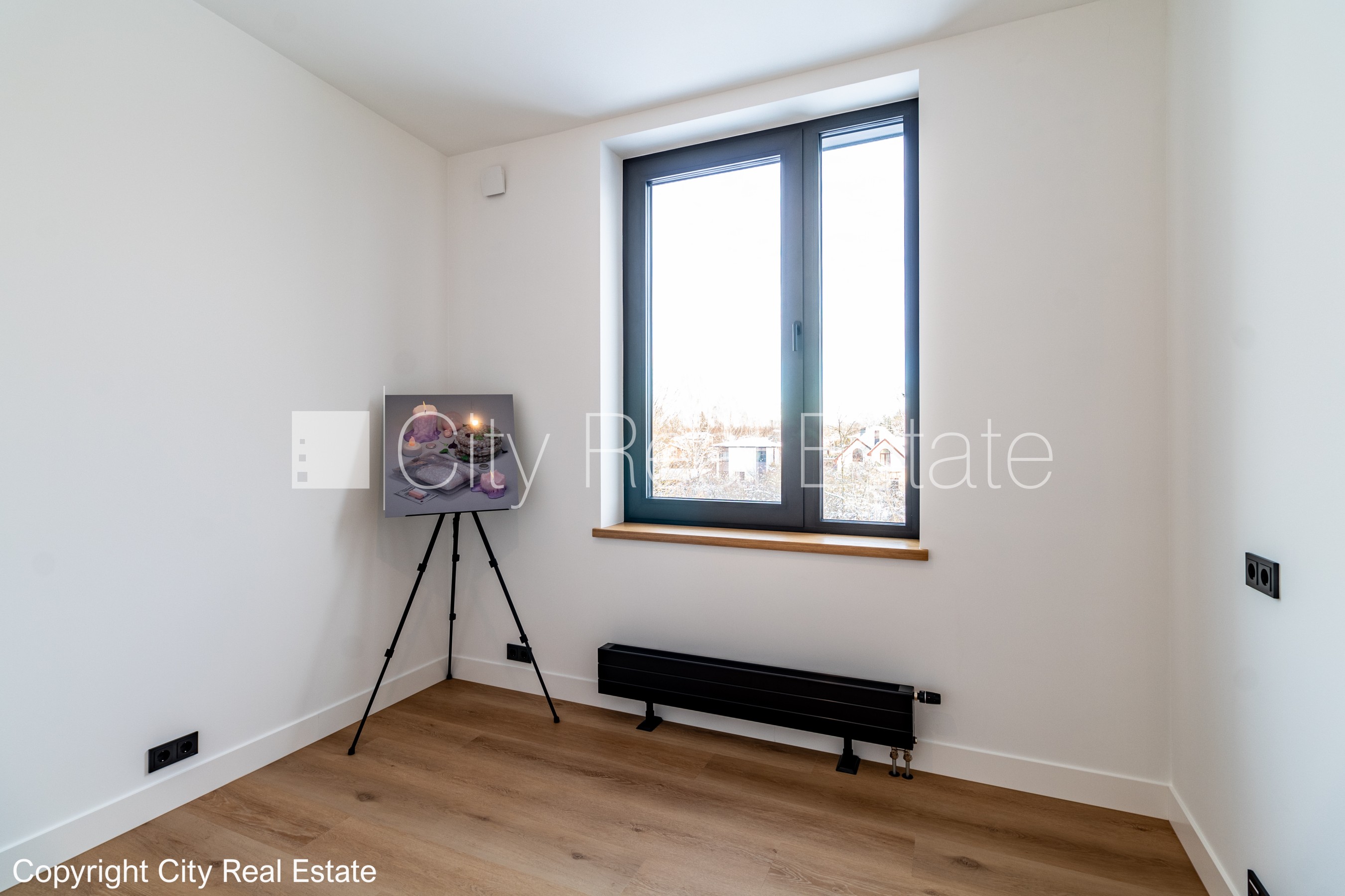 Sludinājumi. Jaunceltne, zaļā teritorija, iežogota teritorija, iežogota teritorija ar metāla sētu, teritorijas Cena: 275000 EUR Foto #7