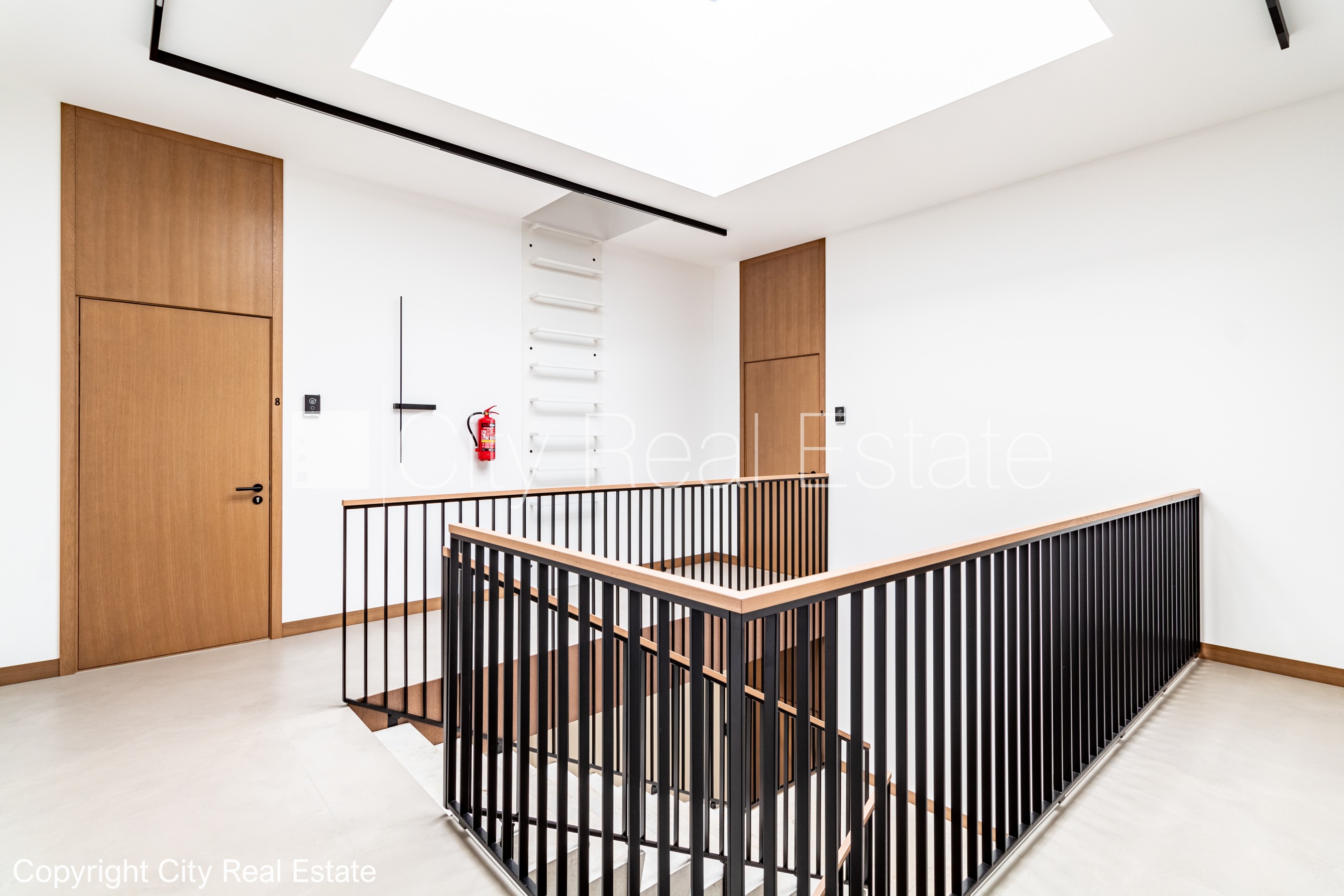 Sludinājumi. Jaunceltne, zaļā teritorija, iežogota teritorija, iežogota teritorija ar metāla sētu, teritorijas Cena: 275000 EUR Foto #23