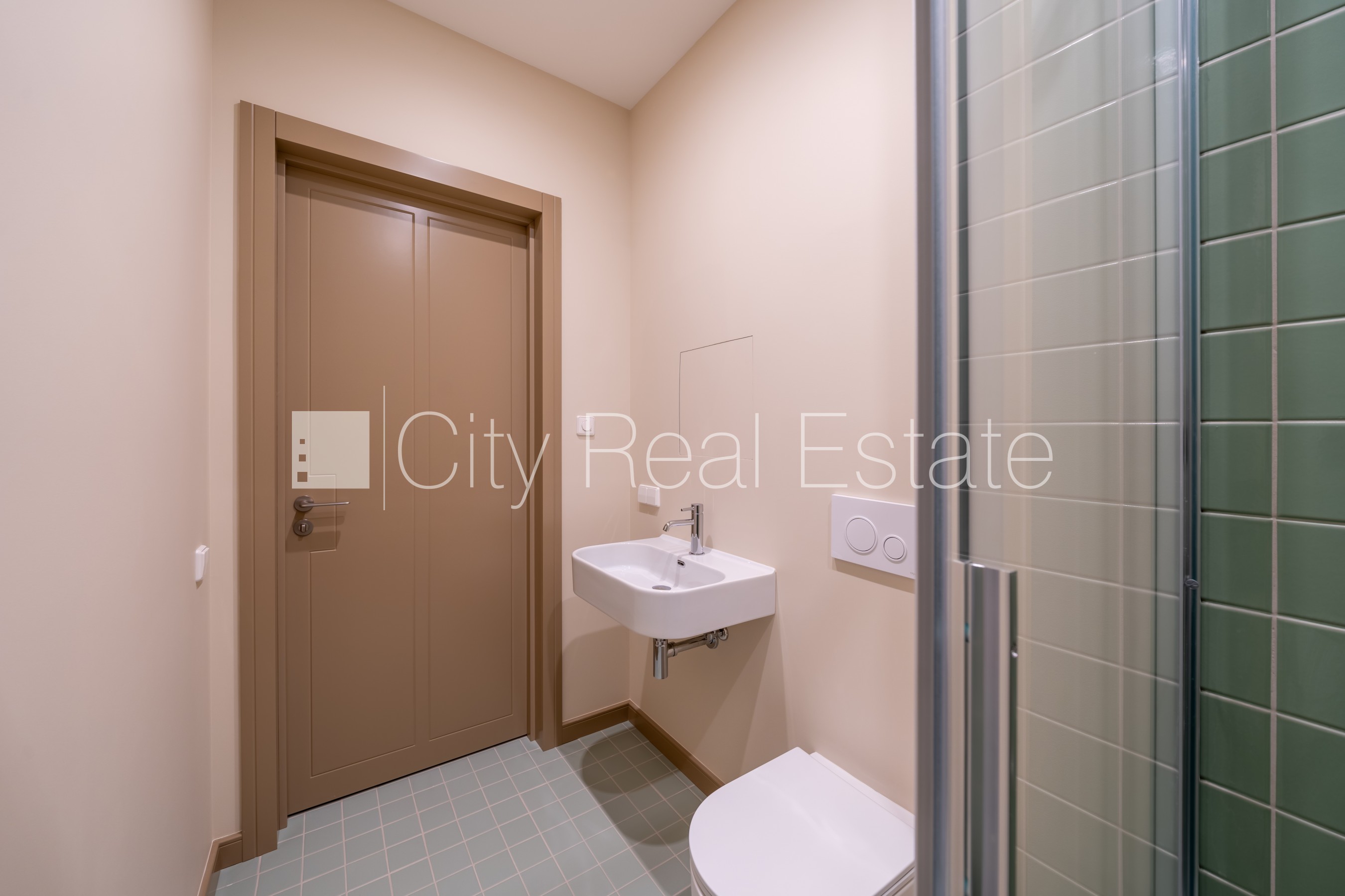 Sludinājumi. Projekts - Place 4, fasādes māja, renovēta māja, slēgts pagalms, ieeja no ielas, ir lifts, kāpņu Cena: 110550 EUR Foto #9