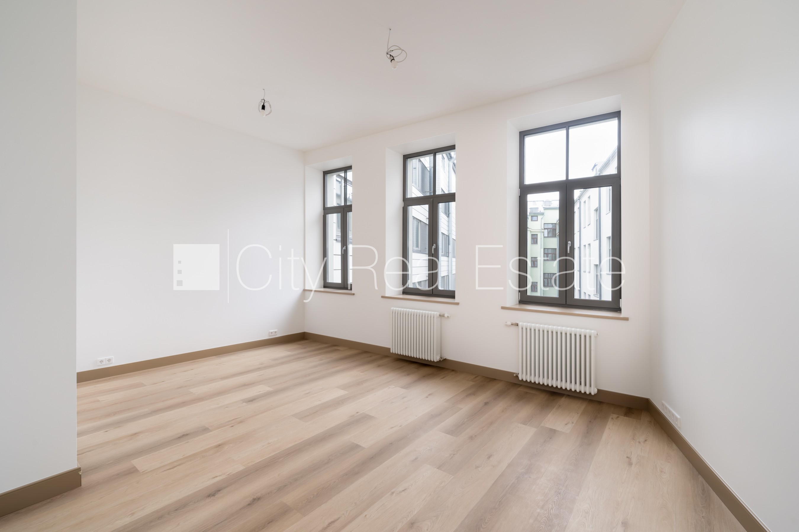 Sludinājumi. Projekts - Place 4, fasādes māja, renovēta māja, slēgts pagalms, ieeja no ielas, ir lifts, kāpņu Cena: 105435 EUR Foto #1