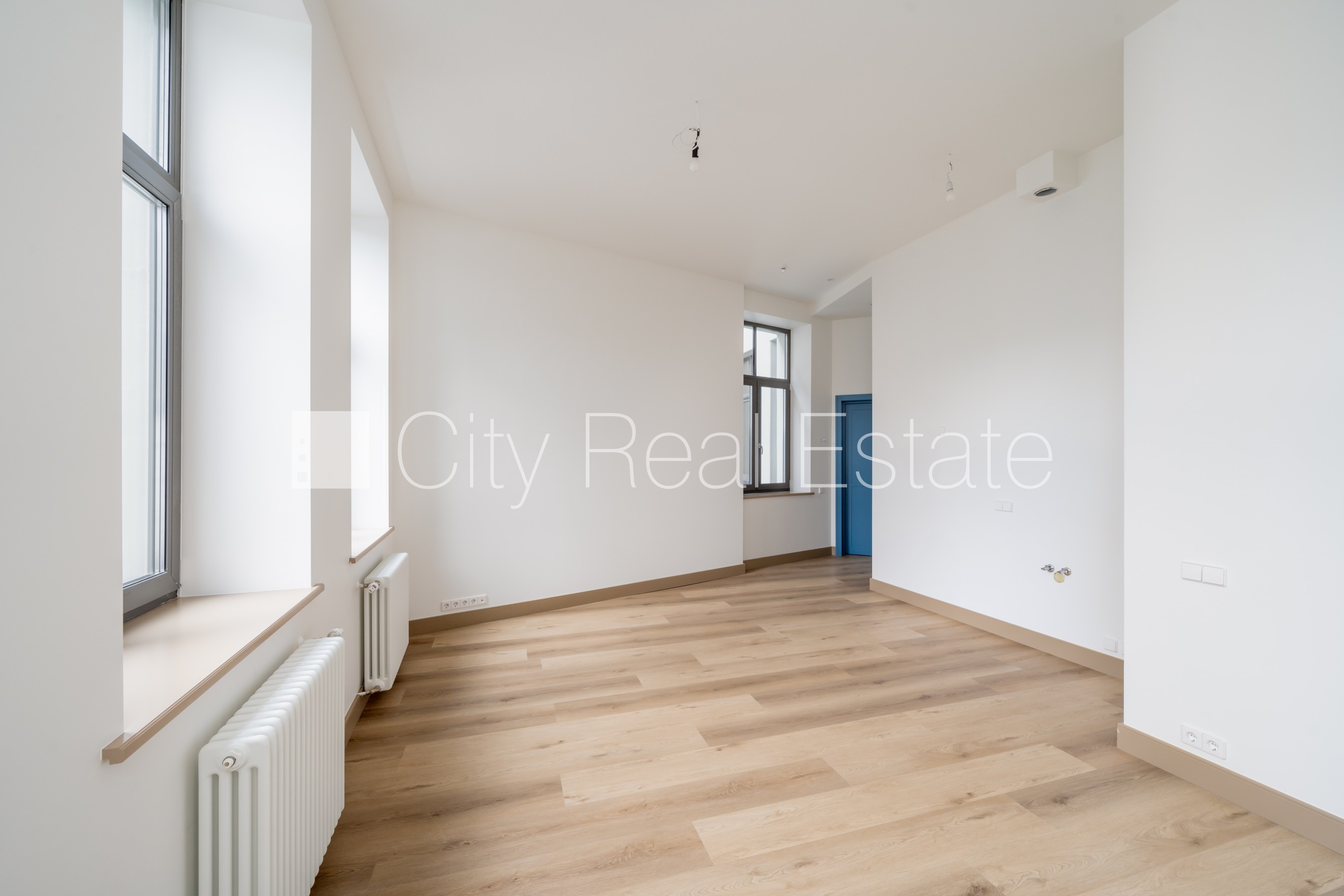 Sludinājumi. Projekts - Place 4, fasādes māja, renovēta māja, slēgts pagalms, ieeja no ielas, ir lifts, kāpņu Cena: 105435 EUR Foto #2