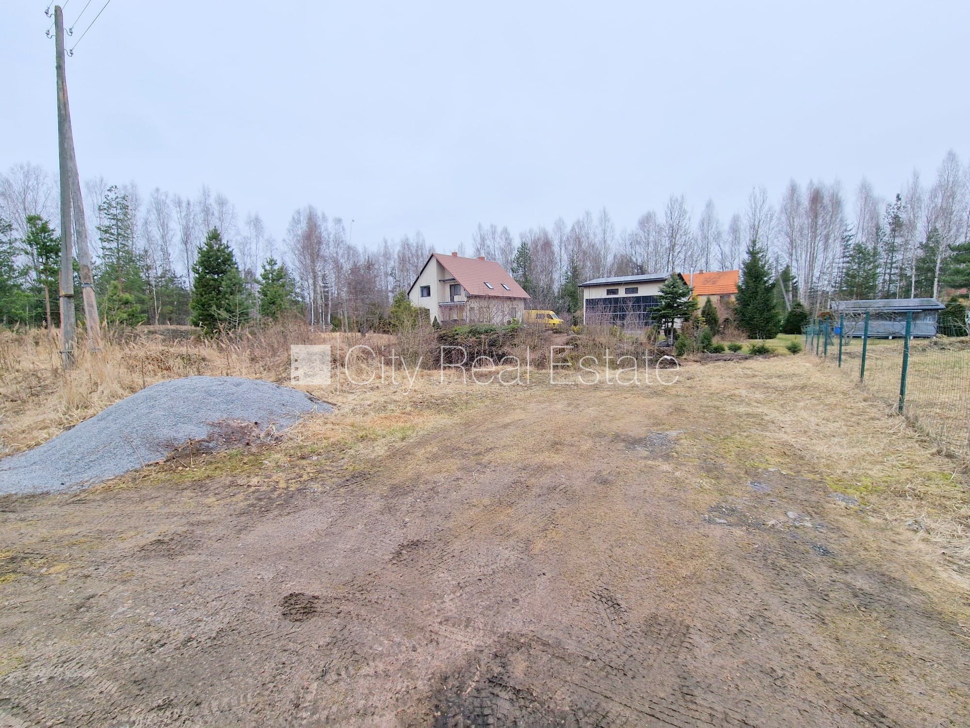 Sludinājumi. Iespējama mazstāvu apbūve, atļauts būvēt vienstāvu ēku, atļauts būvēt divu stāvu ēku, zeme Cena: 21500 EUR Foto #2