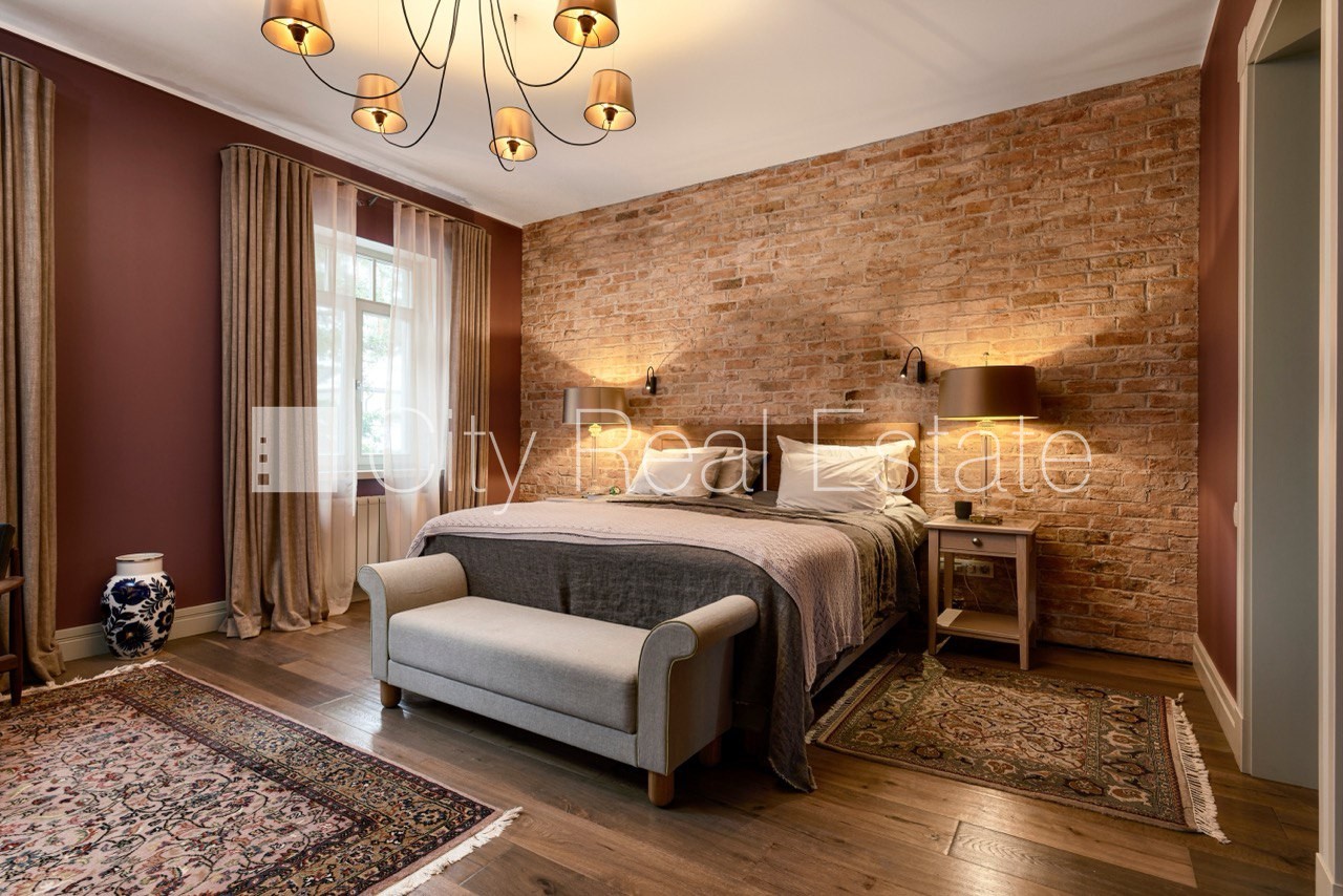 Sludinājumi. Privātmāja, labiekārtota apzaļumota teritorija, bruģēts piebraucamais ceļš, iežogota teritorija, Cena: 6000 EUR/mēn Foto #15