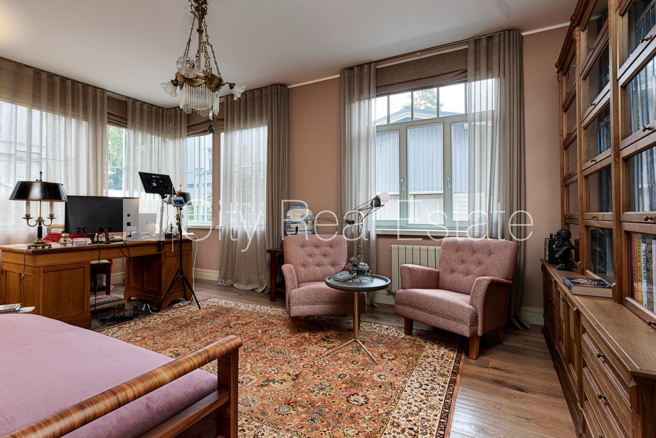 Sludinājumi. Privātmāja, labiekārtota apzaļumota teritorija, bruģēts piebraucamais ceļš, iežogota teritorija, Cena: 6000 EUR/mēn Foto #12