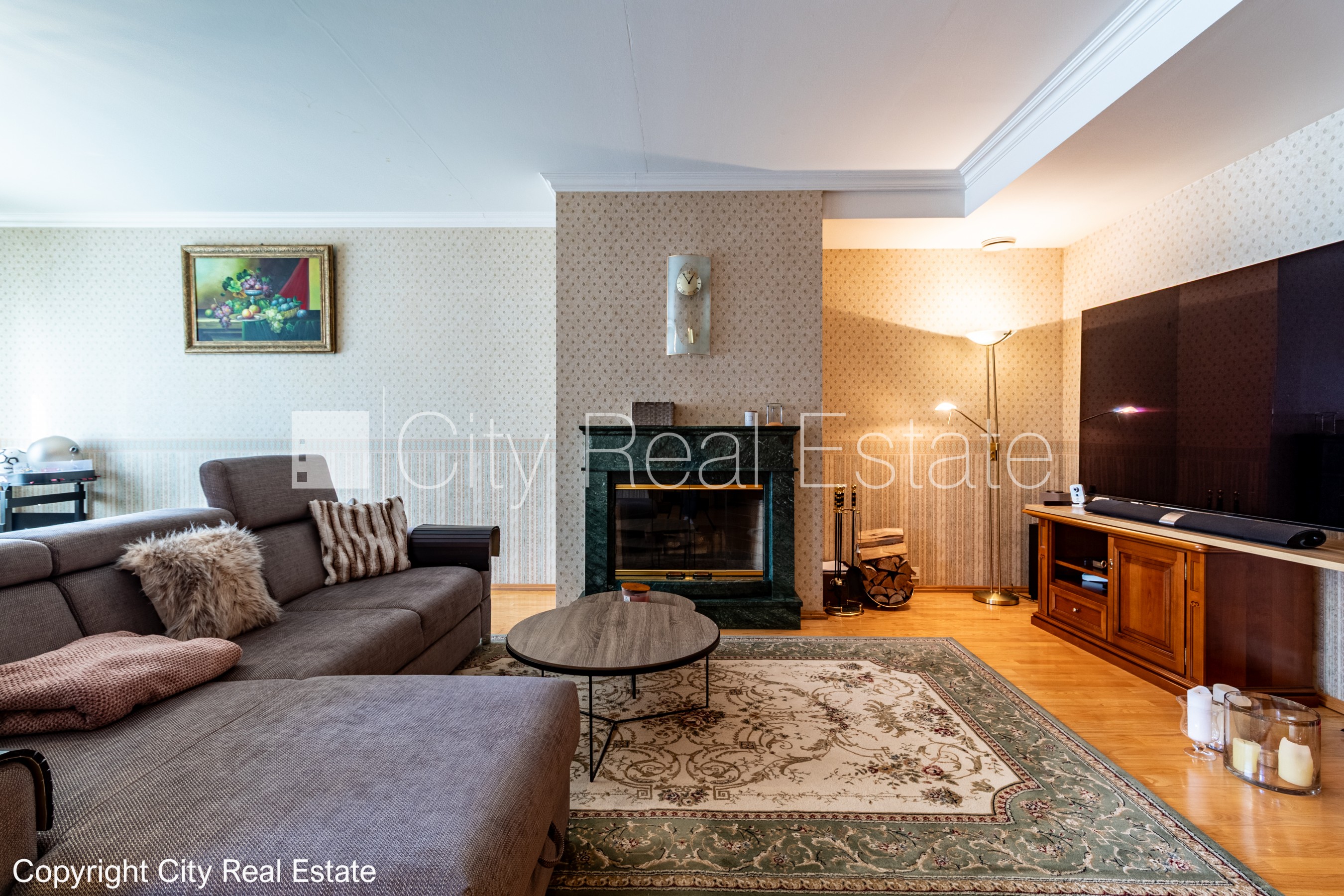 Sludinājumi. Zeme īpašumā, mainīts Jumta segums, labiekārtots apzaļumots pagalms, iežogota teritorija, vieta Cena: 255000 EUR Foto #2