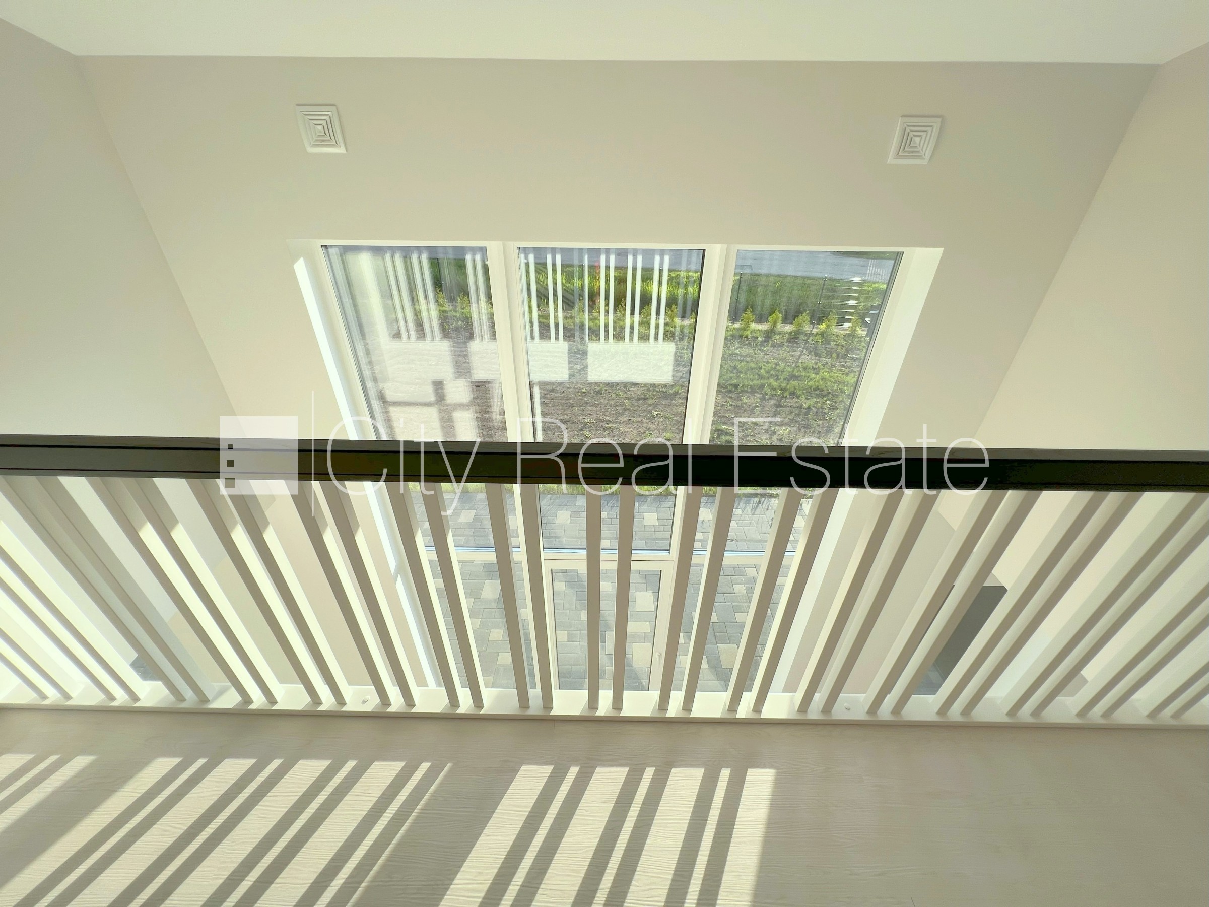 Sludinājumi. Privātmāja, energo efektīva māja, labiekārtota apzaļumota teritorija, bruģēts piebraucamais ceļš, Cena: 270000 EUR Foto #13