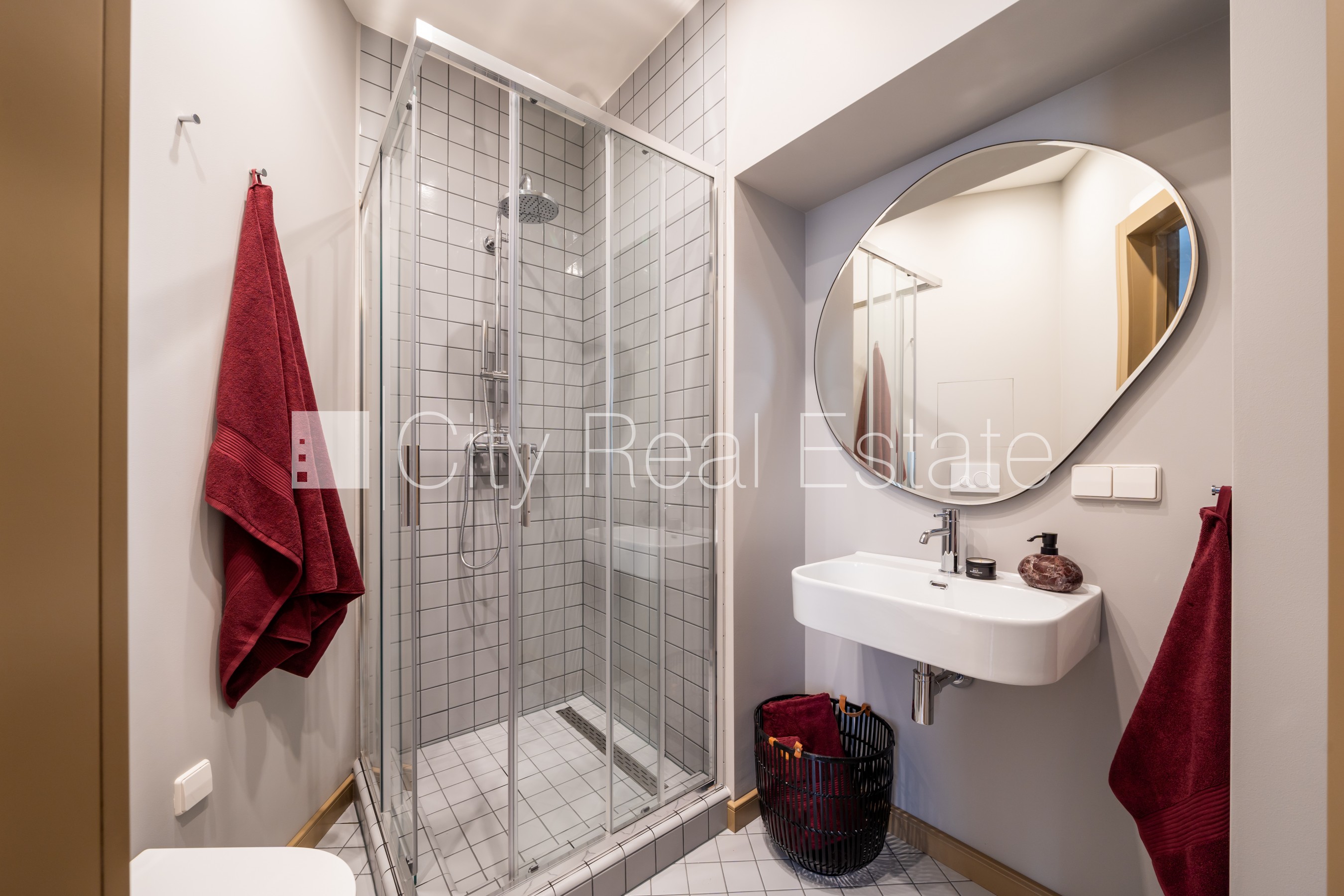 Sludinājumi. Projekts - Place 4, fasādes māja, renovēta māja, ir lifts, kāpņu telpa pēc kapitālā remonta, logi Cena: 202533 EUR Foto #13