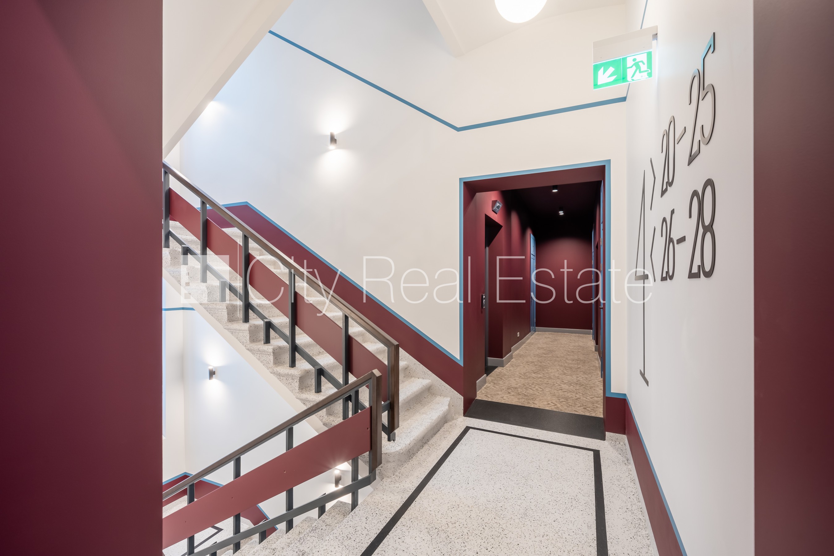 Sludinājumi. Projekts - Place 4, fasādes māja, renovēta māja, ir lifts, kāpņu telpa pēc kapitālā remonta, logi Cena: 202533 EUR Foto #17