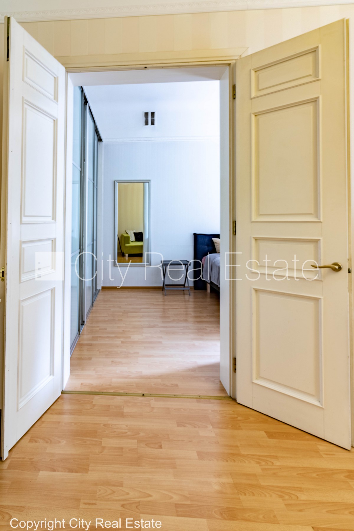 Sludinājumi. Renovēta māja, slēgts pagalms, ieeja no pagalma, kāpņu telpa pēc kapitālā remonta, logi vērsti uz Cena: 790 EUR/mēn Foto #18