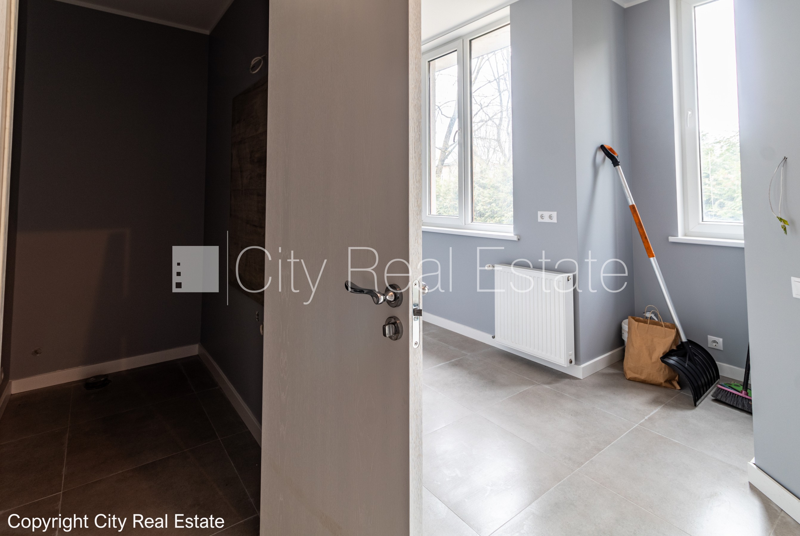 Sludinājumi. Zeme īpašumā, rindu māja, jaunceltne, dzīvokļu skaits ēkā  4 gab., keramzīta bloku sienas, fasāde Cena: 240000 EUR Foto #7