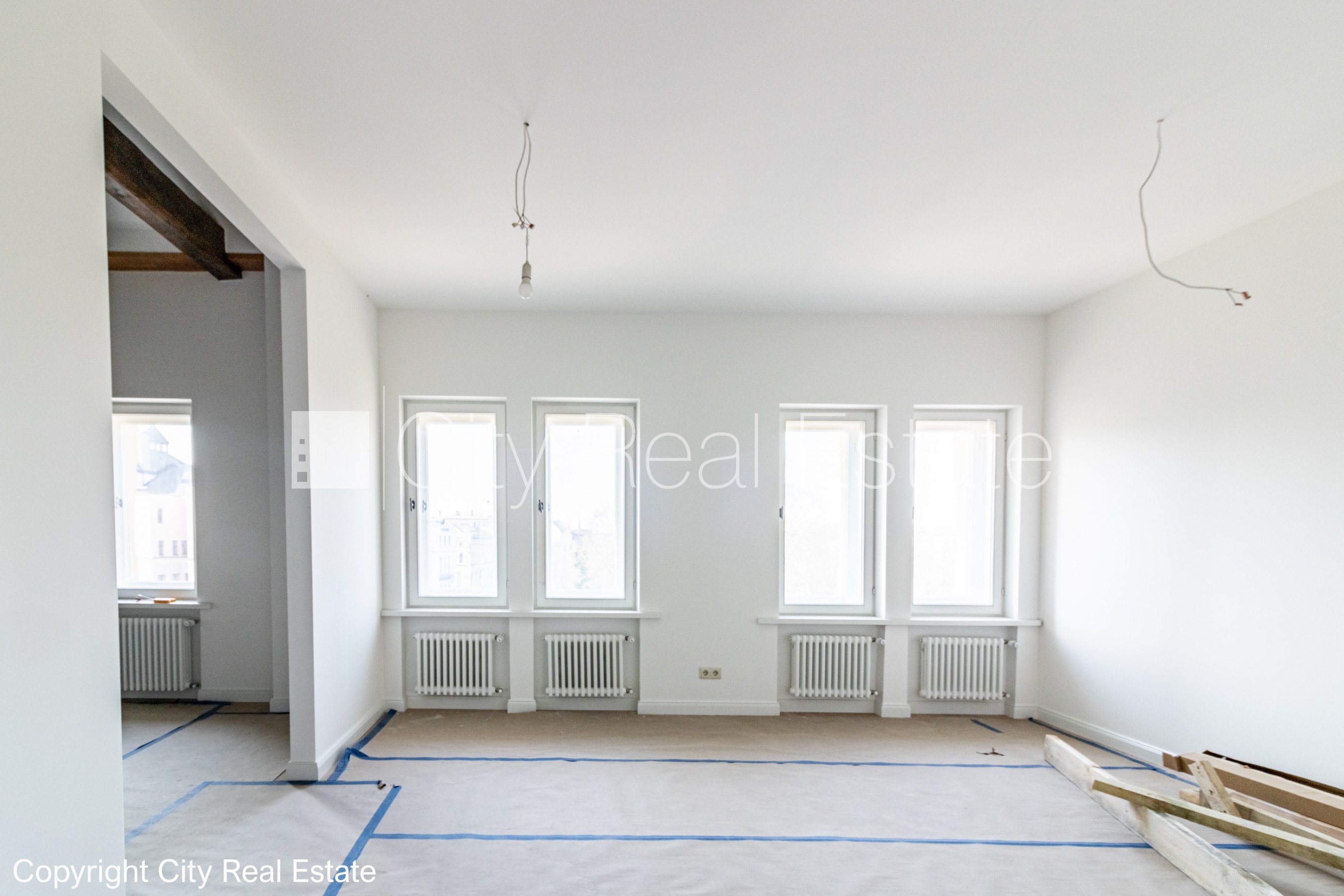 Sludinājumi. Fasādes māja, renovēta māja, slēgts pagalms, ieeja no ielas un pagalma, ir lifts, kāpņu telpa pēc Cena: 307440 EUR Foto #14
