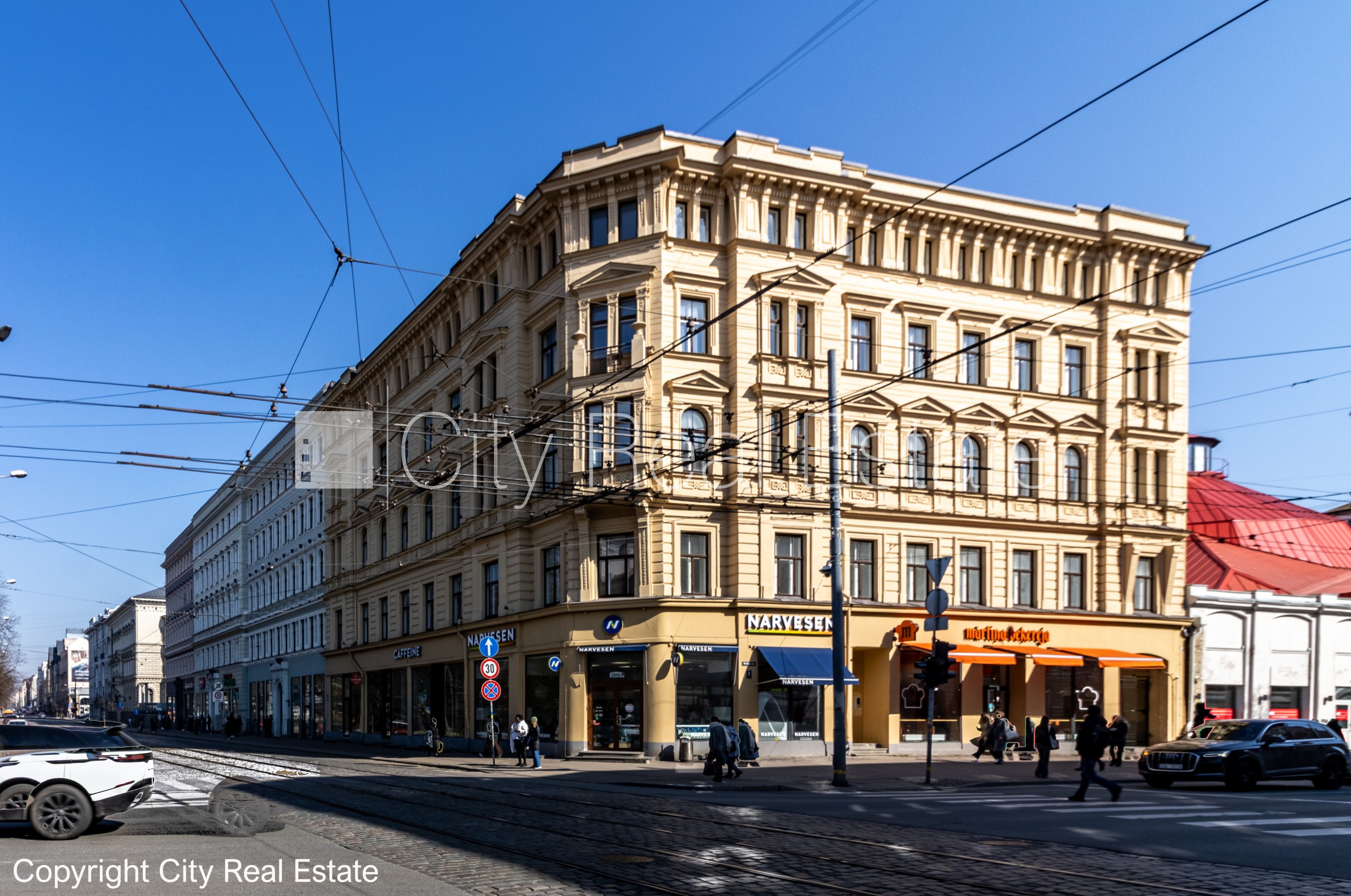 Sludinājumi. Fasādes māja, renovēta māja, slēgts pagalms, ieeja no ielas un pagalma, ir lifts, kāpņu telpa pēc Cena: 307440 EUR Foto #19