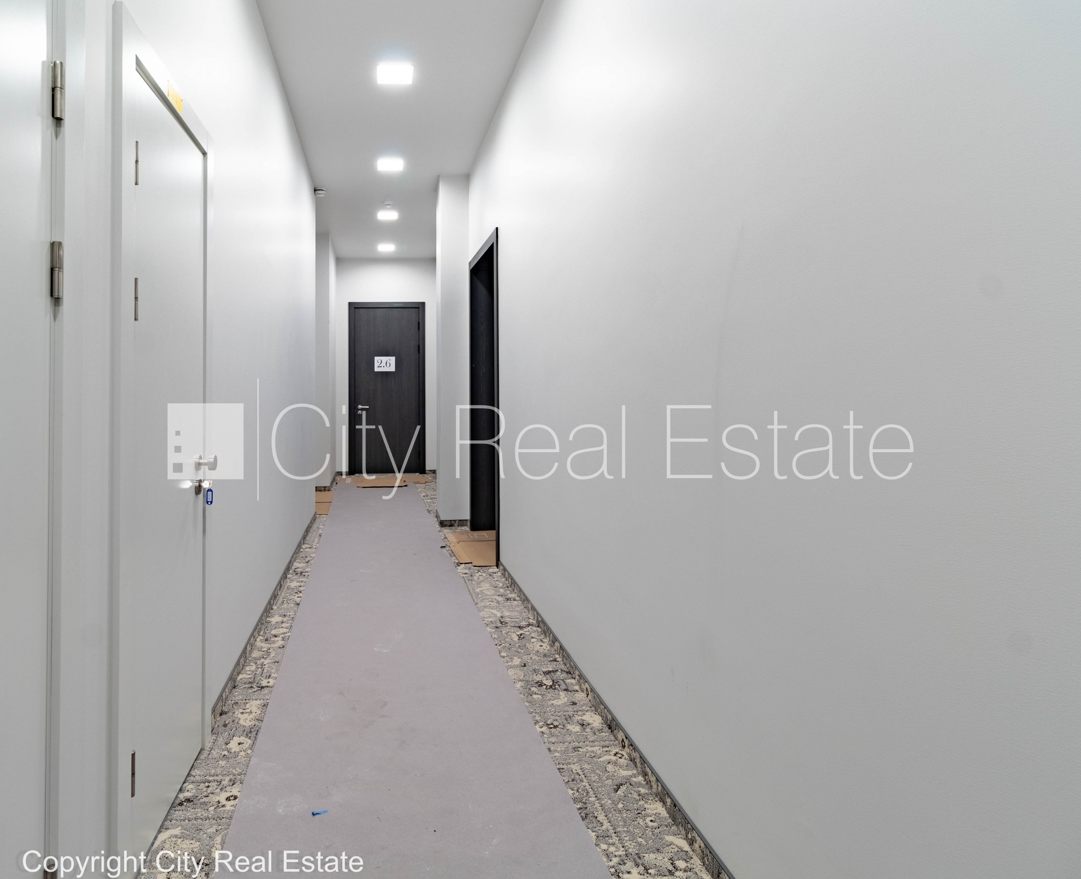 Sludinājumi. Fasādes māja, renovēta māja, fasāde ar dekoratīvo apmetumu, slēgts pagalms, ieeja no ielas un Cena: 206640 EUR Foto #11