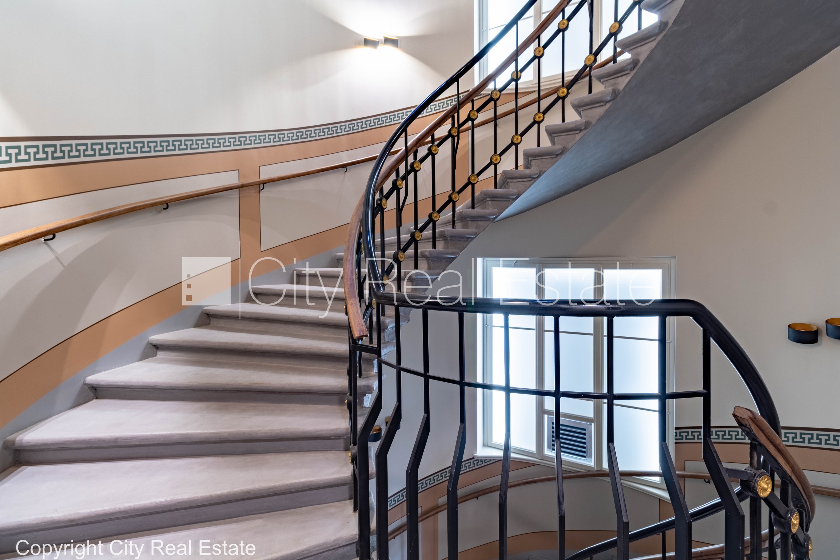 Sludinājumi. Fasādes māja, renovēta māja, fasāde ar dekoratīvo apmetumu, slēgts pagalms, ieeja no ielas un Cena: 206640 EUR Foto #12