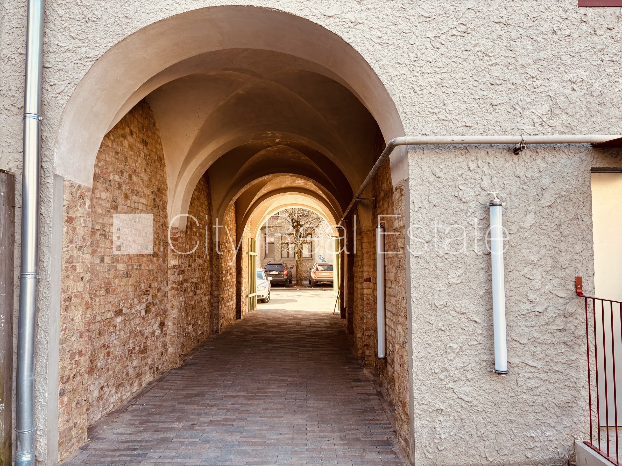 Sludinājumi. Guļamistabu skaits 1 gab., CITY REAL ESTATE ID - 517333 
 Papildus informācija: Foto #1