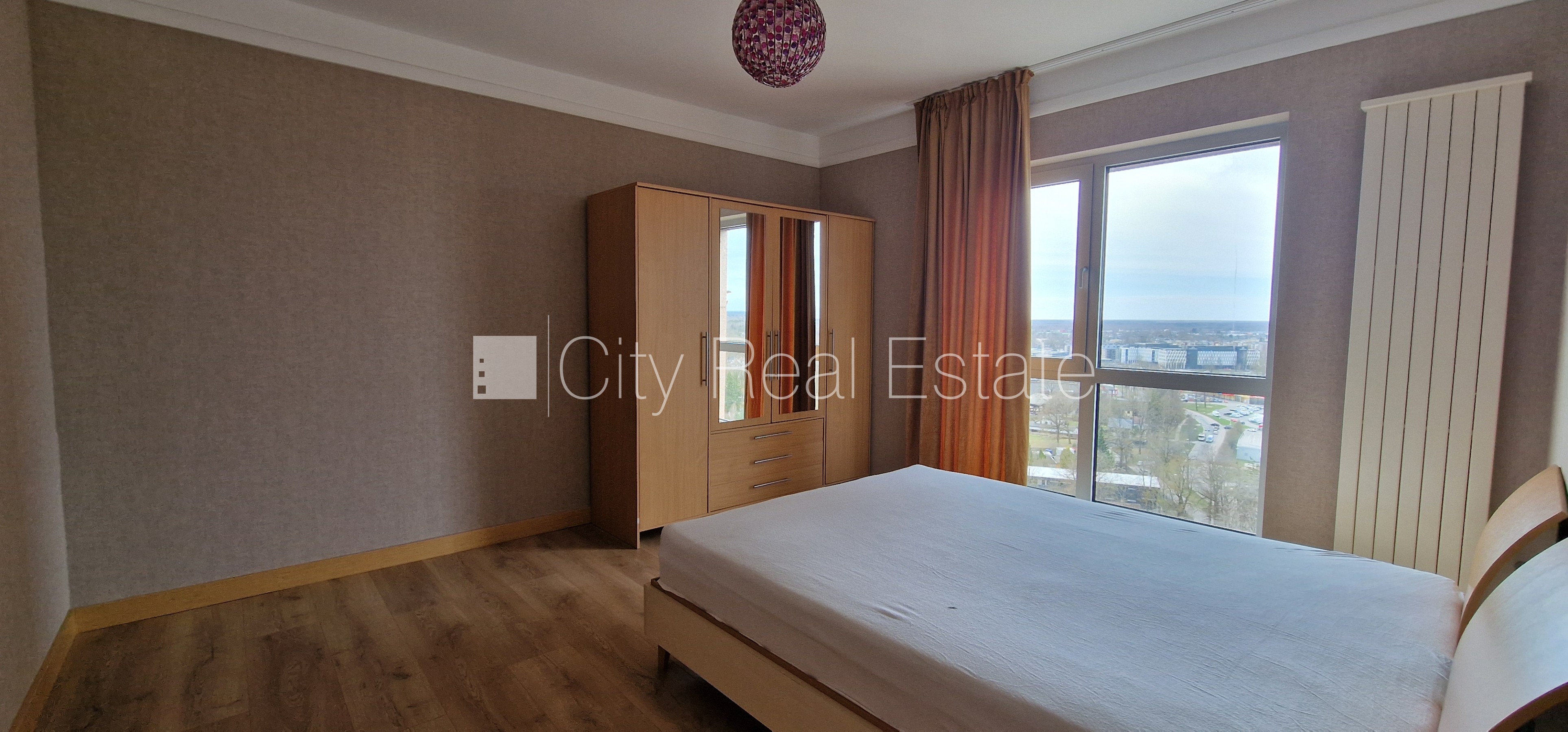 Sludinājumi. Projekts - Panorama Plaza, jaunceltne, teritorijas iebrauktuves vārti aprīkoti ar automatizētu Cena: 850 EUR/mēn Foto #9