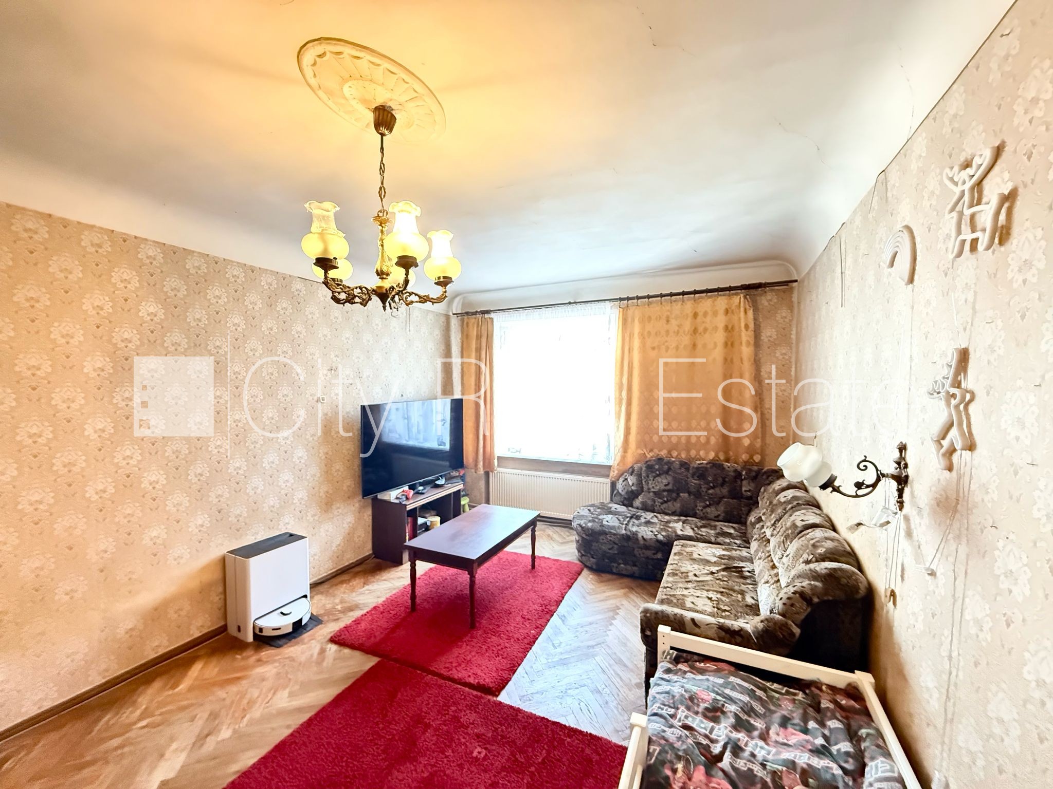 Sludinājumi. Fasādes māja, renovēta māja, labiekārtota apzaļumota teritorija, slēgts pagalms, ieeja no ielas, ir Cena: 139000 EUR Foto #2