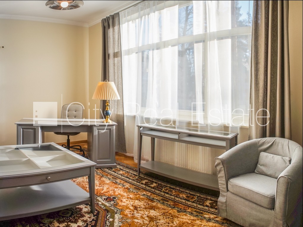 Sludinājumi. Puse mājas, dzīvokļu skaits ēkā  2 gab., zaļā teritorija, iežogota teritorija ar metāla sētu, Cena: 2500 EUR/mēn Foto #12