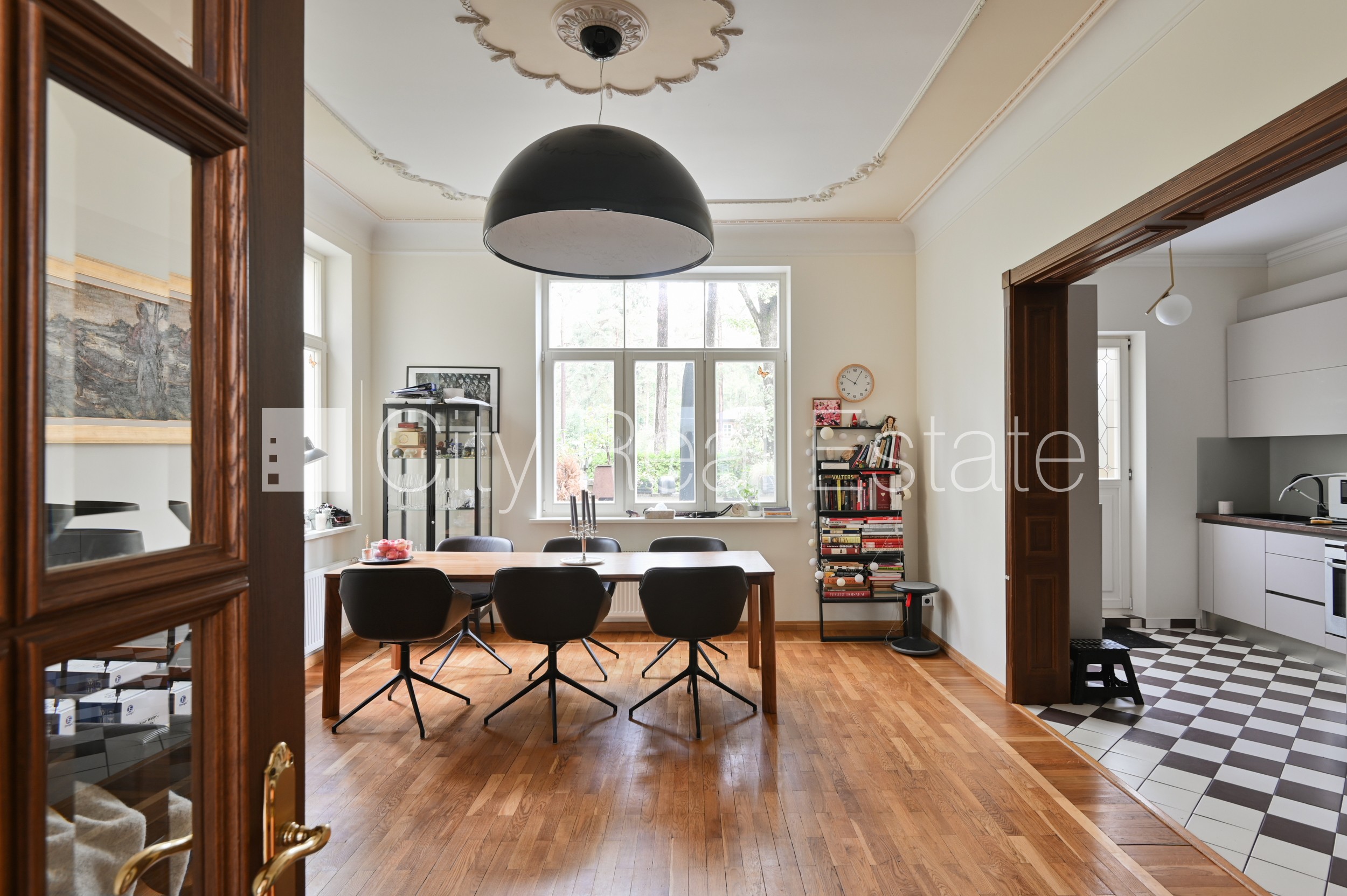 Sludinājumi. Puse mājas, dzīvokļu skaits ēkā  2 gab., zaļā teritorija, iežogota teritorija ar metāla sētu, Cena: 2500 EUR/mēn Foto #6