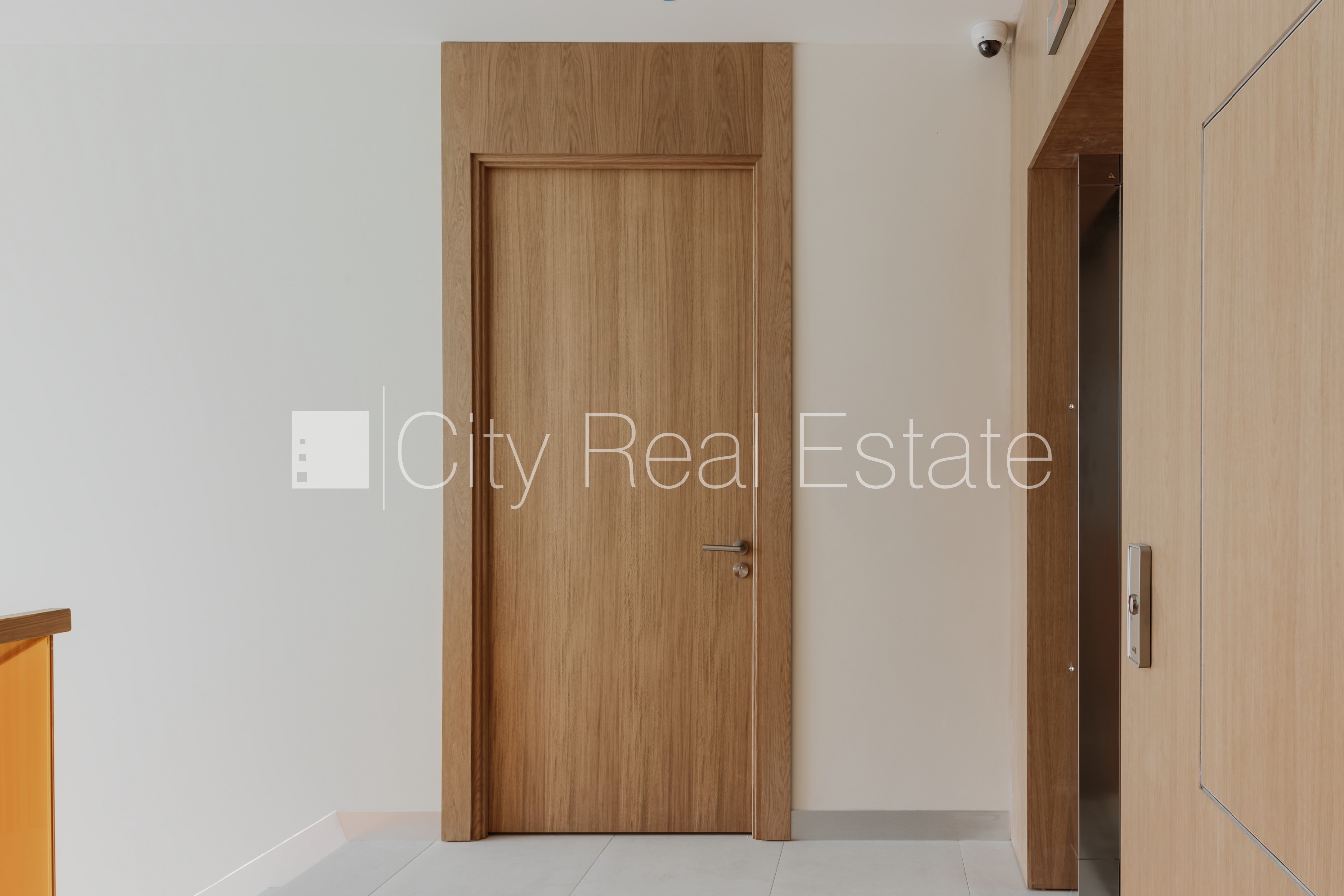 Sludinājumi. Fasādes māja, renovēta māja, uzstādīti saules enerģijas paneļi, slēgts pagalms, iespēja nomāt Cena: 2863 EUR/mēn Foto #13