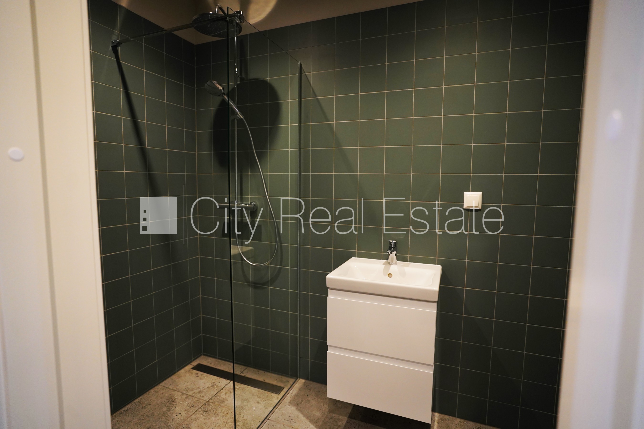 Sludinājumi. Jaunceltne, dzīvokļu skaits ēkā  4 gab., viena kvadrātmetra apsaimniekošanas maksa mēnesī  1 EUR, Cena: 850 EUR/mēn Foto #8