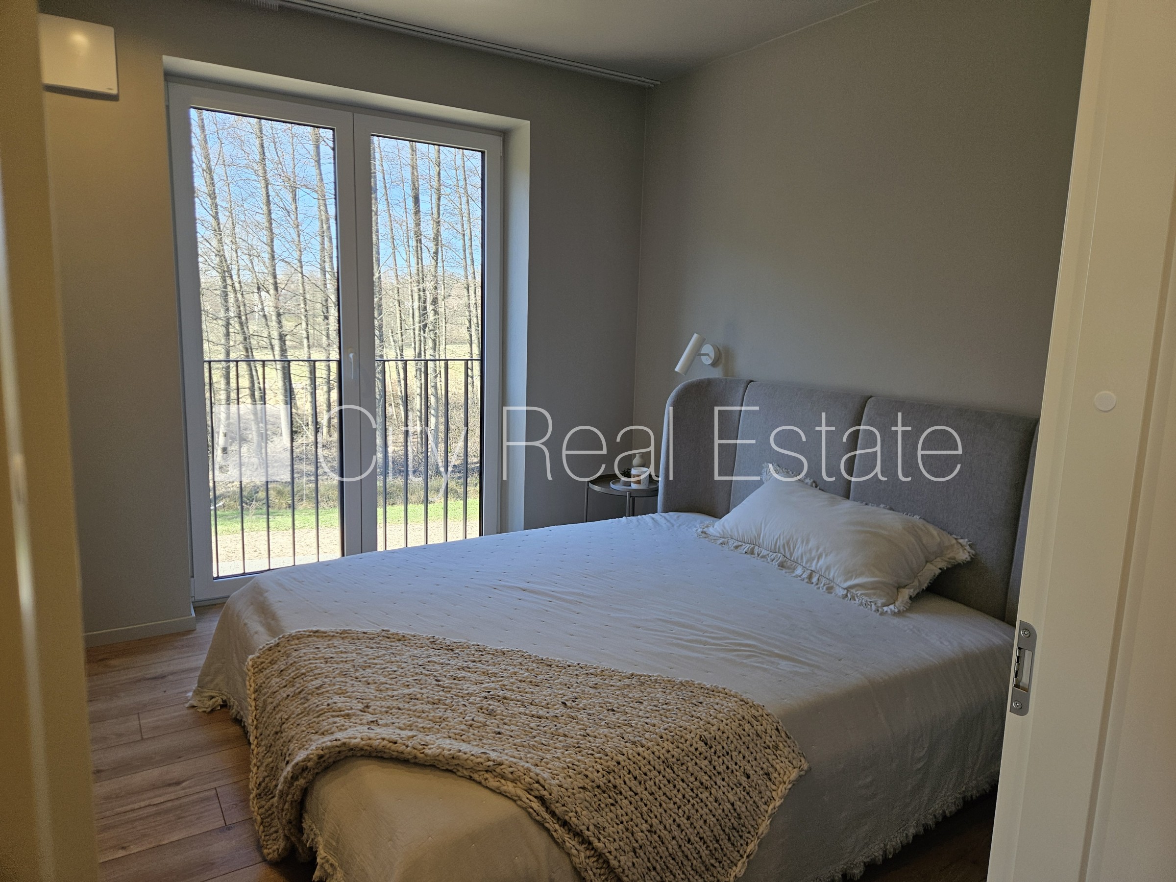 Sludinājumi. Jaunceltne, dzīvokļu skaits ēkā  4 gab., viena kvadrātmetra apsaimniekošanas maksa mēnesī  1 EUR, Cena: 950 EUR/mēn Foto #6