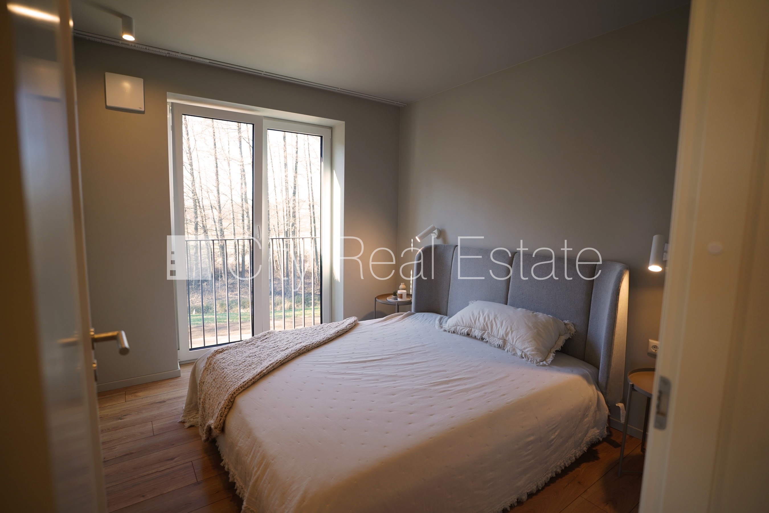 Sludinājumi. Jaunceltne, dzīvokļu skaits ēkā  4 gab., viena kvadrātmetra apsaimniekošanas maksa mēnesī  1 EUR, Cena: 900 EUR/mēn Foto #8