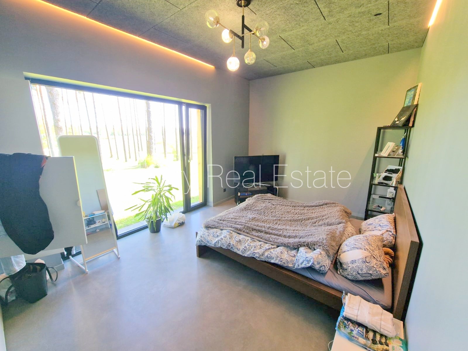 Sludinājumi. Privātmāja, jaunceltne, labiekārtota apzaļumota teritorija, slēgts pagalms, iežogota teritorija, Cena: 2200 EUR/mēn Foto #22