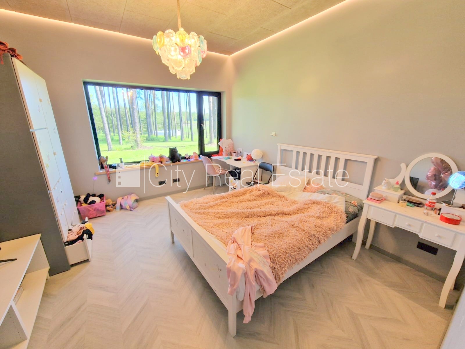 Sludinājumi. Privātmāja, jaunceltne, labiekārtota apzaļumota teritorija, slēgts pagalms, iežogota teritorija, Cena: 2200 EUR/mēn Foto #20