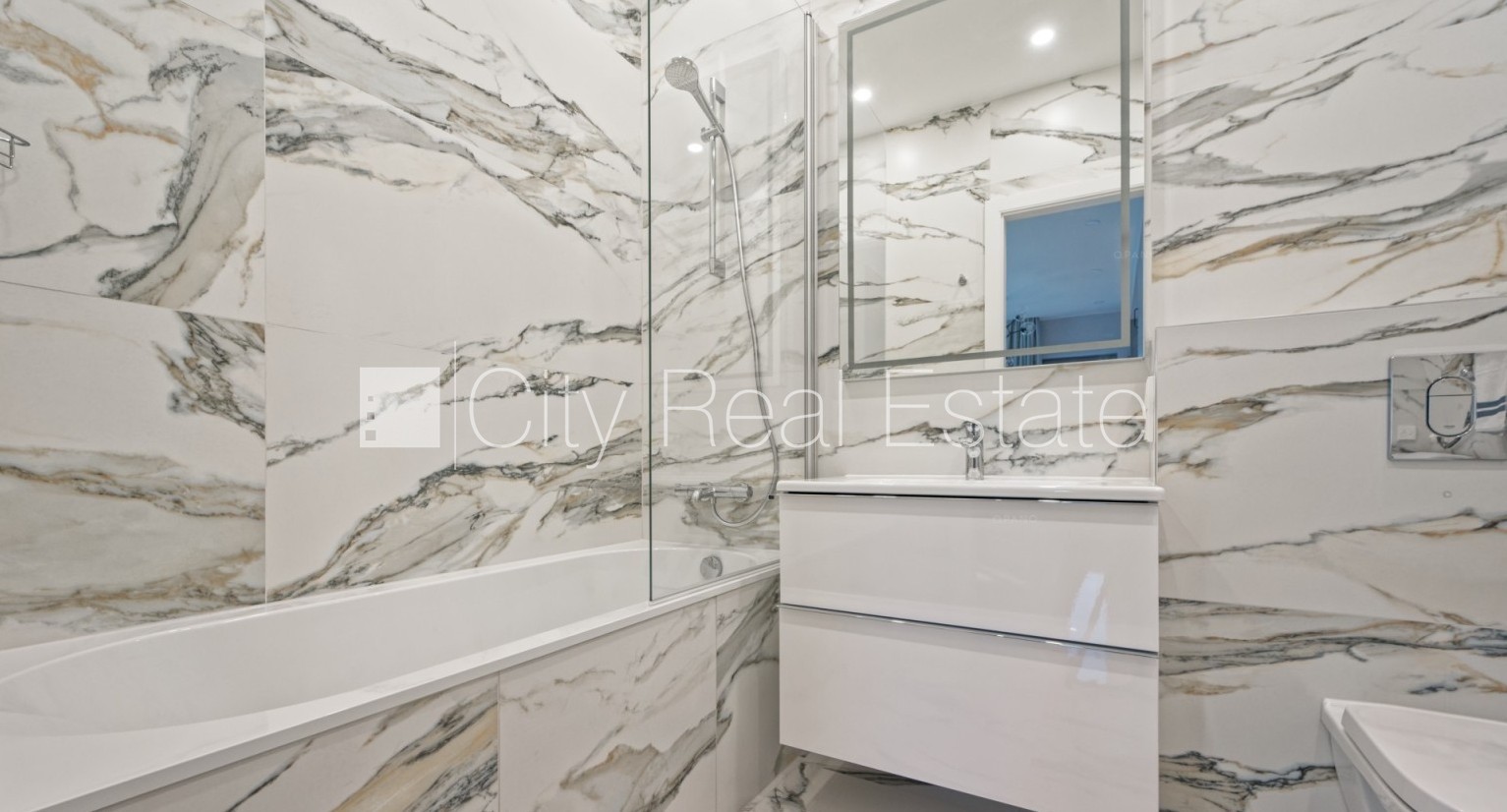 Sludinājumi. Jaunceltne, zaļā teritorija, labiekārtots apzaļumots pagalms, iežogota teritorija, iespēja nomāt Cena: 1600 EUR/mēn Foto #5