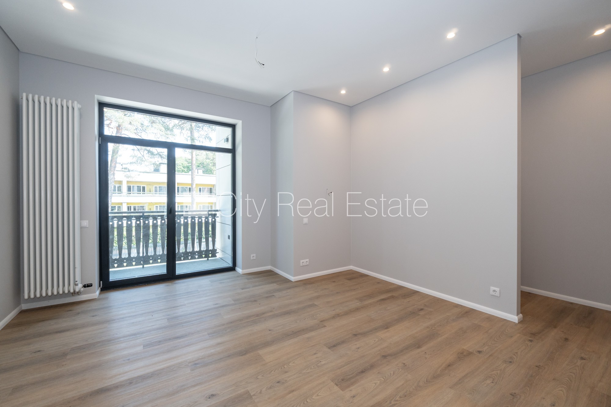 Sludinājumi. Jaunceltne, zaļā teritorija, slēgta teritorija, teritorijas iebrauktuves vārti aprīkoti ar Cena: 155925 EUR Foto #9