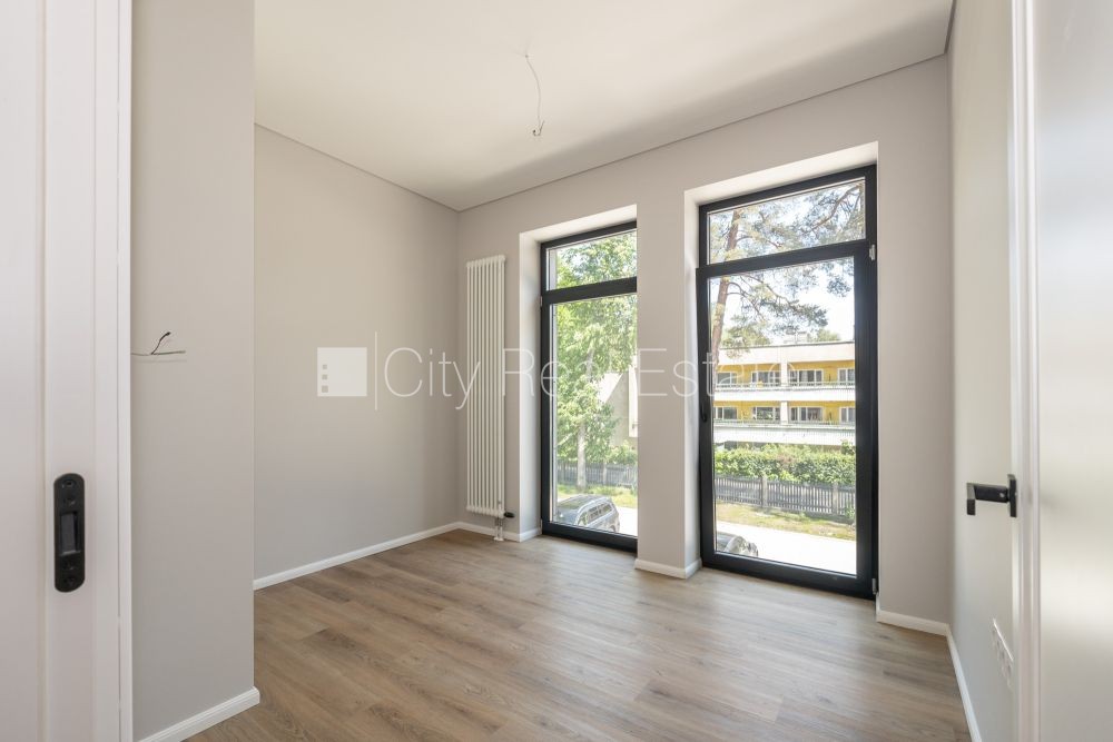 Sludinājumi. Jaunceltne, zaļā teritorija, slēgta teritorija, teritorijas iebrauktuves vārti aprīkoti ar Cena: 155925 EUR Foto #14