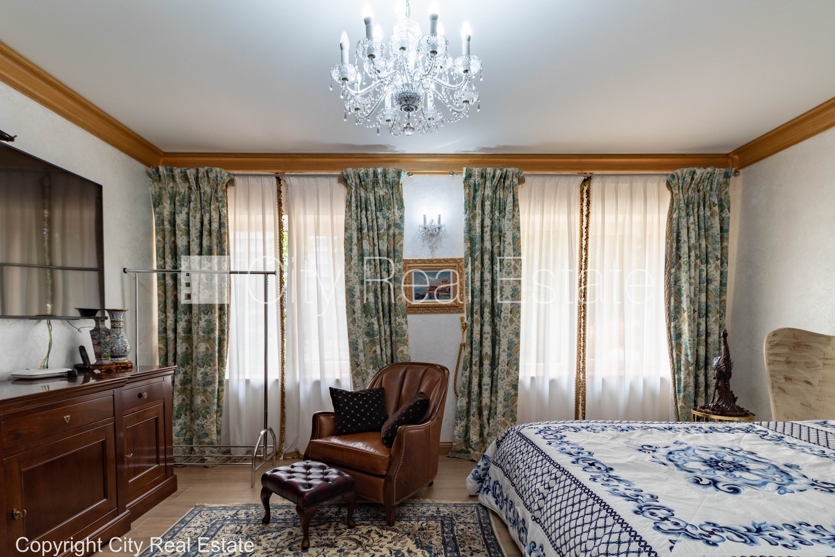 Sludinājumi. Jaunceltne, labiekārtota apzaļumota teritorija, teritorijas iebrauktuves vārti aprīkoti ar Cena: 2000 EUR/mēn Foto #10