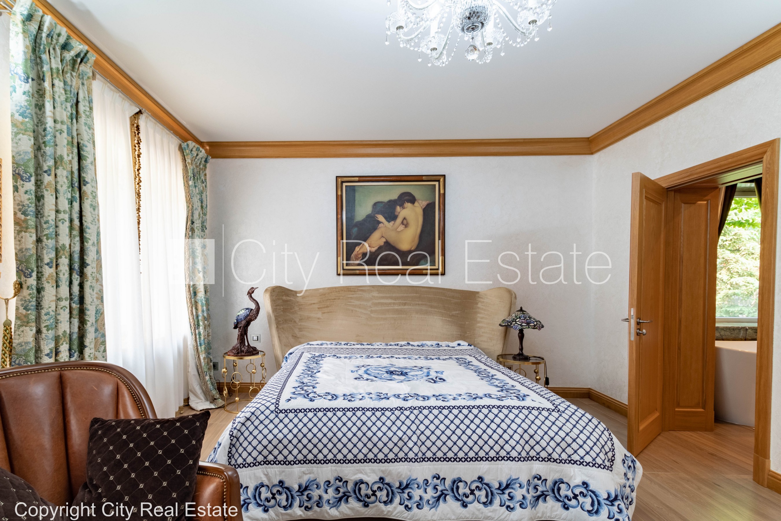 Sludinājumi. Jaunceltne, labiekārtota apzaļumota teritorija, teritorijas iebrauktuves vārti aprīkoti ar Cena: 2000 EUR/mēn Foto #11